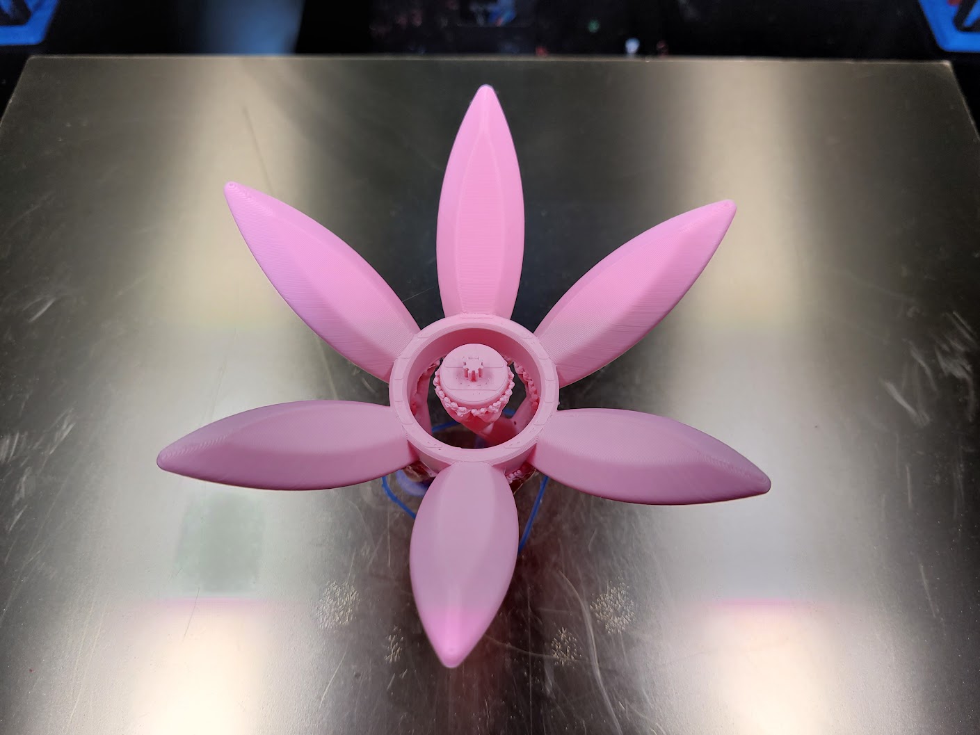 Miniatura 2 do modelo 3D Floating Flower