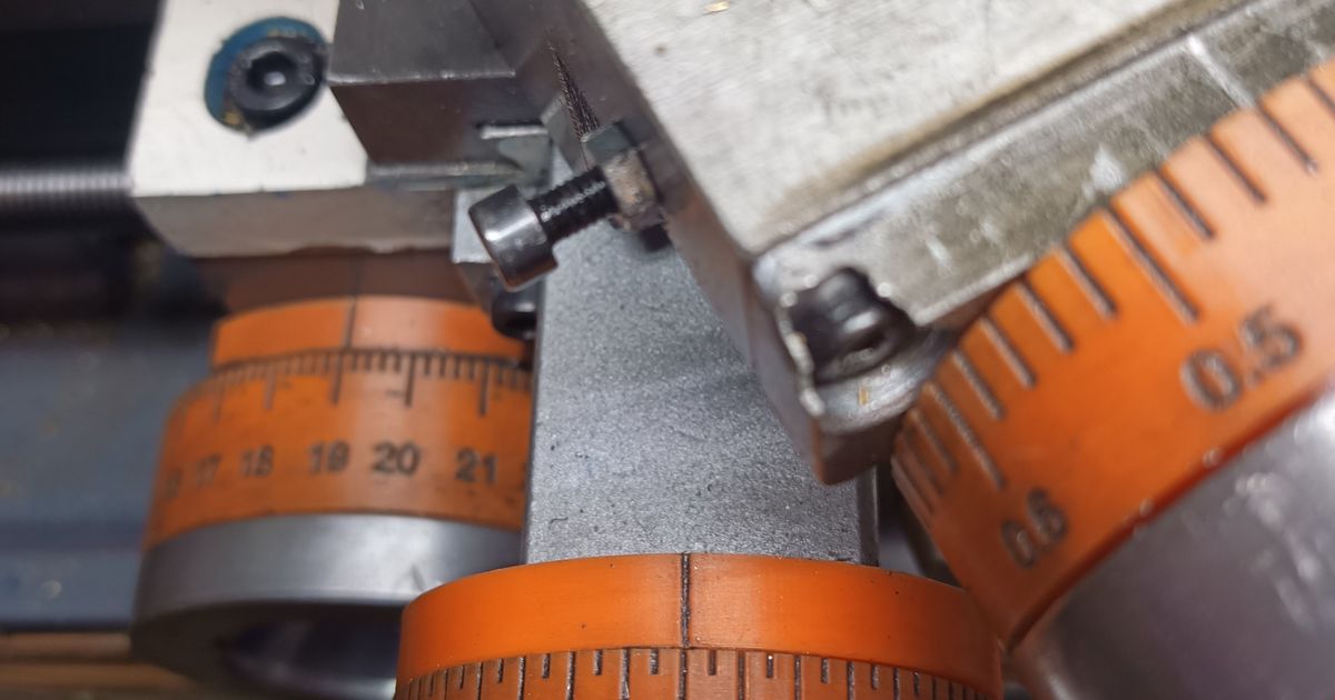 Improved handwheel dials for MX-210v mini lathe by Shmidtey