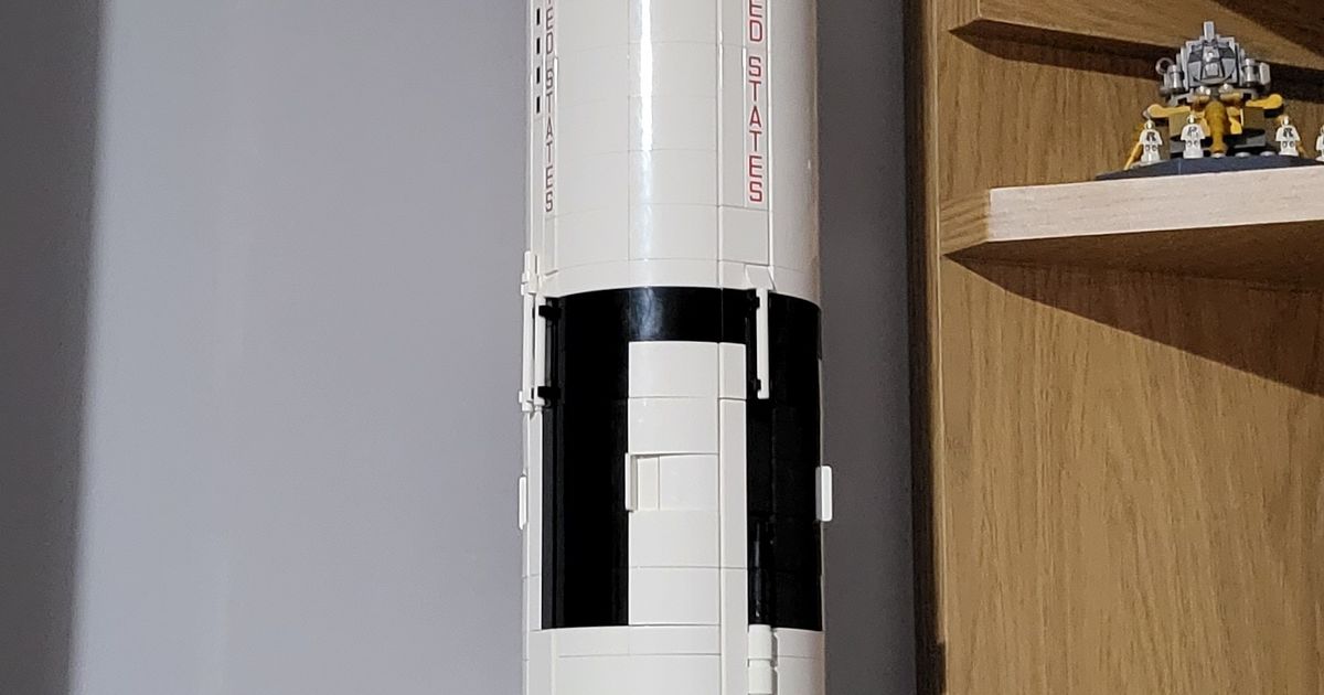 Lego 92176 Saturn V Wall Mount (Vertical) by ColLynch | Download free ...