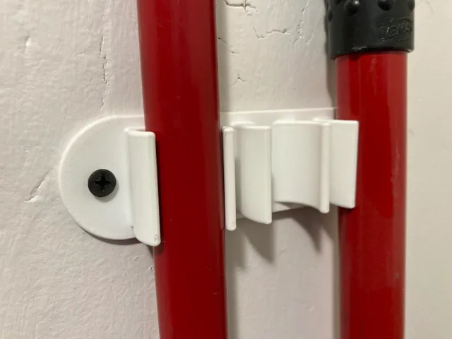 Slightly Modified Broom Holder - Fusion 360