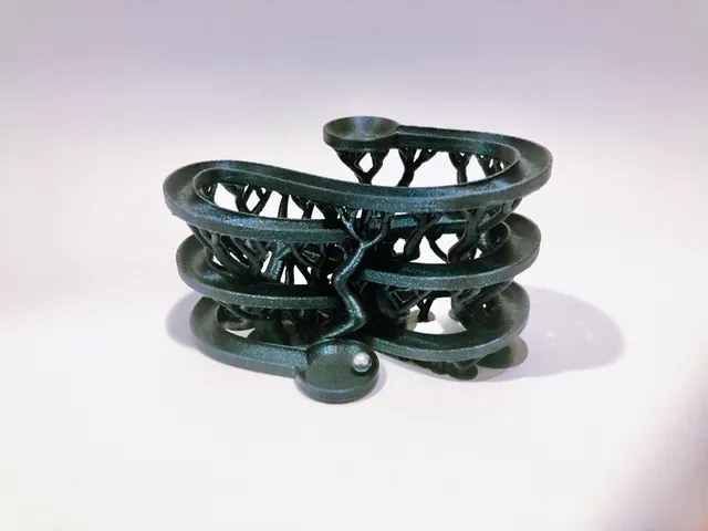 Scaleable Tree Support Marble Run - Figure 8 Style