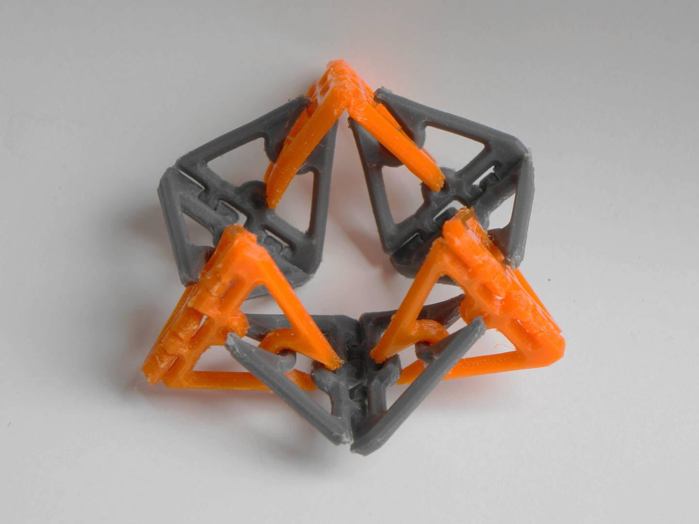 Kaleidocycle