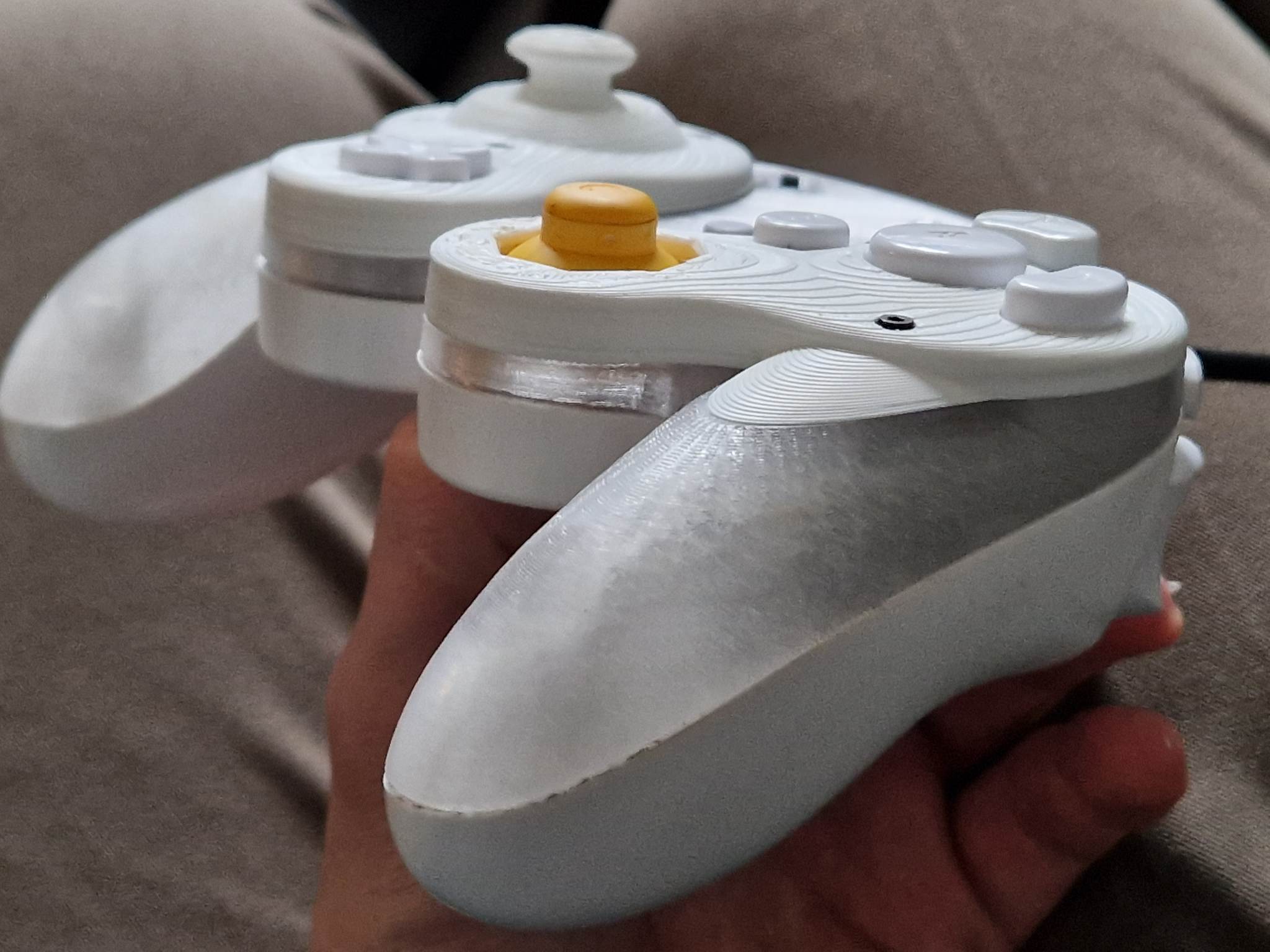 Miniatura 17 do modelo 3D FDM Gamecube controller top shell