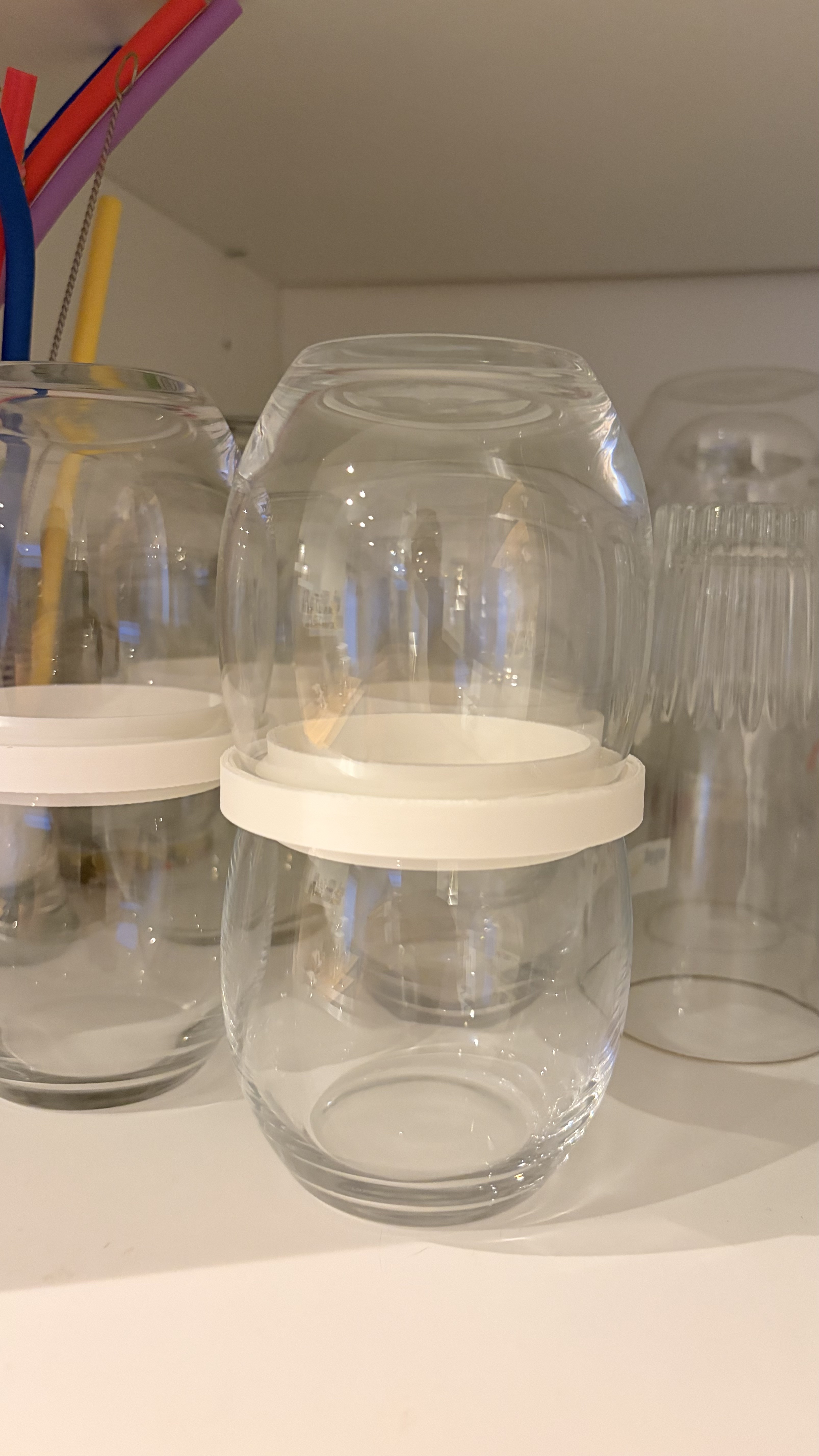 Miniatura 4 do modelo 3D Drinking glasses/mugs/cups stacker.