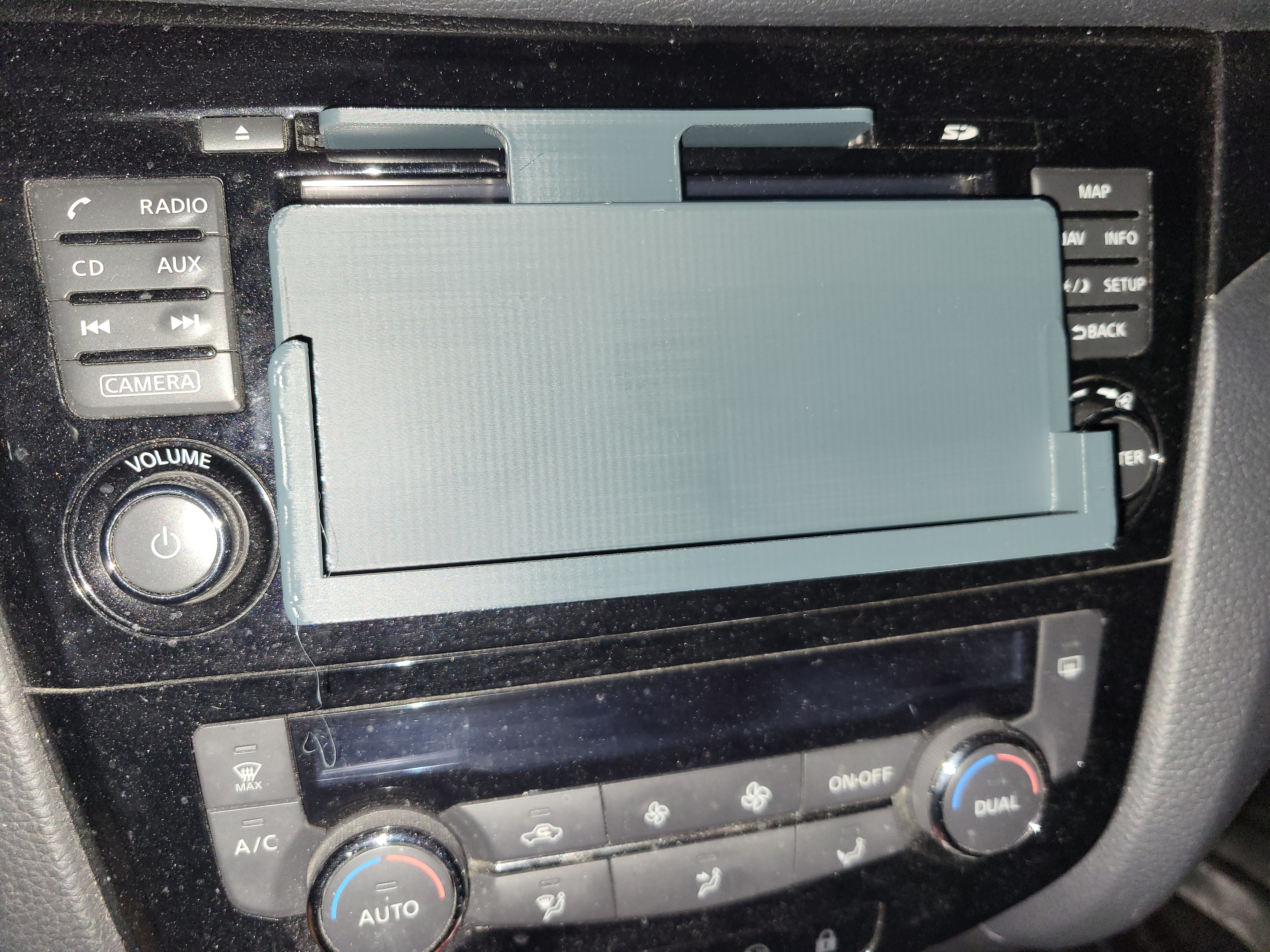Car phone holder Nissan 3D model thumbnail