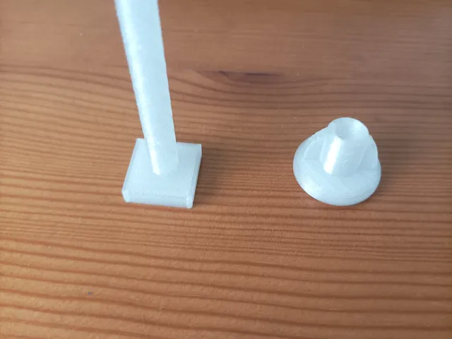 Toilet Lid - M8 Screw and Thread