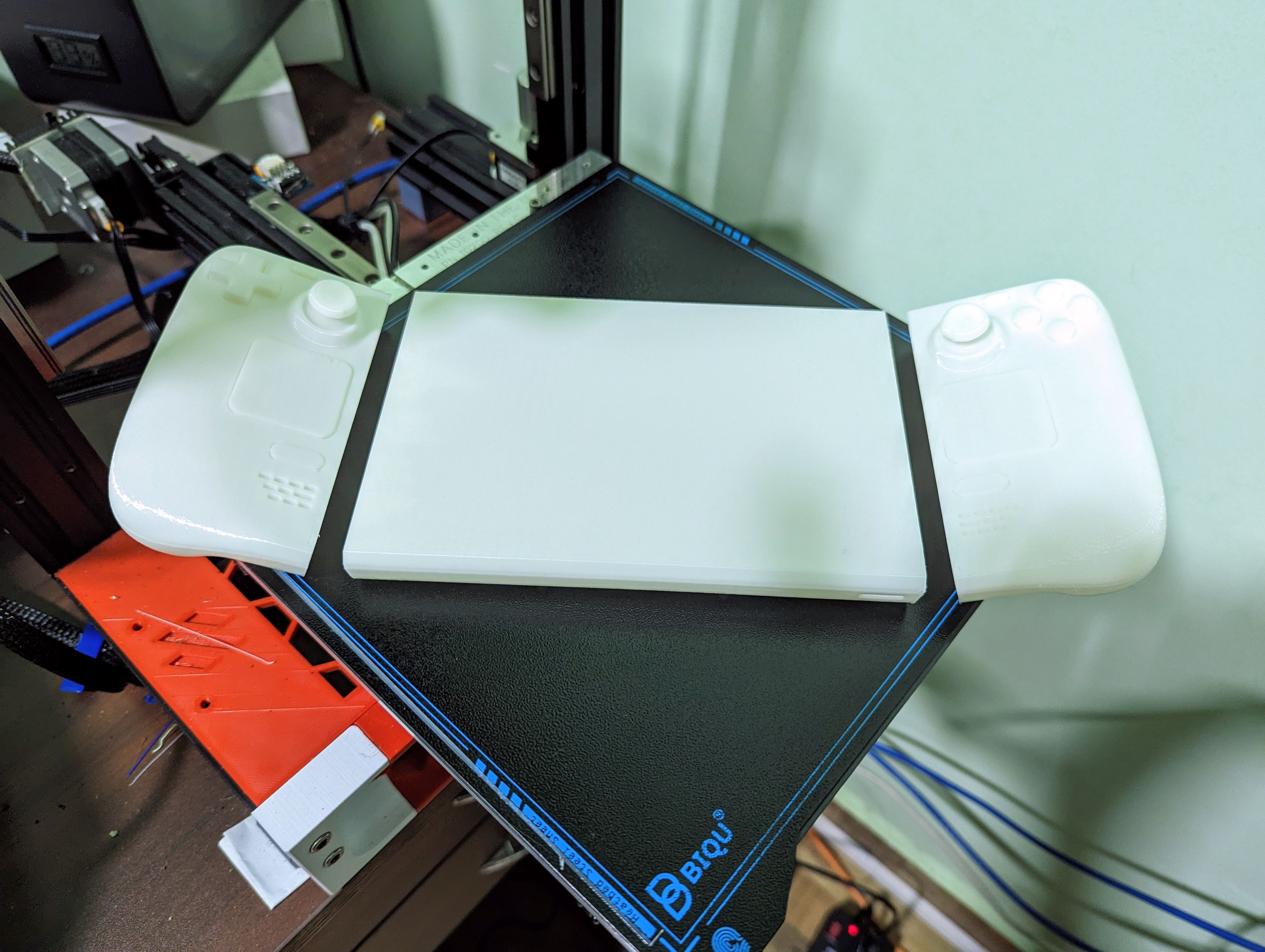 Valve Steam Deck Offical Model - Split for smaller printers
