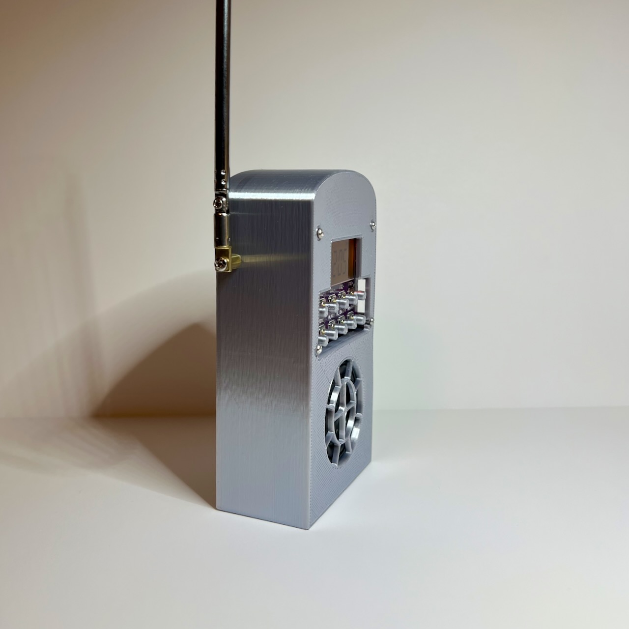 kit radio enclosure by Jake Download free STL model