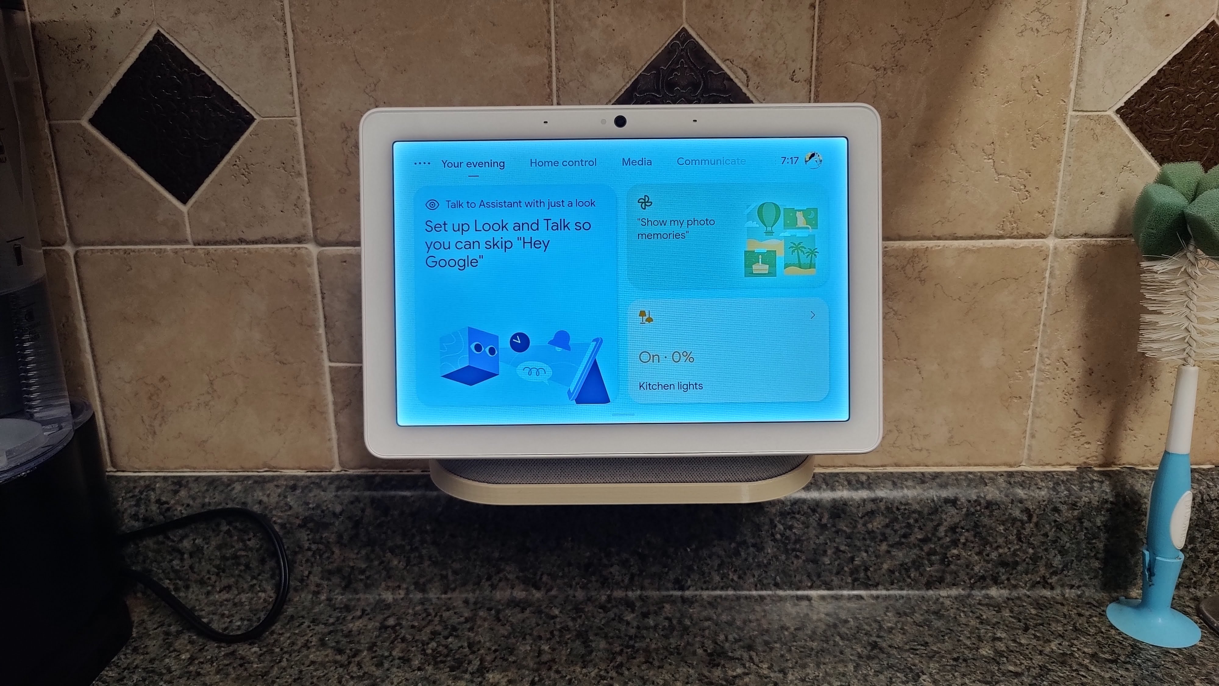 Google Nest Hub Max Wall Outlet Mount by hoffdad Download free STL