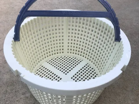 Skimmer Basket Handle — foto autora
