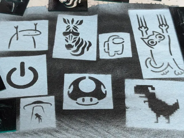 Fun Stencils - Random (Mushroom, Alien, Dino, Zebra, Among Us)