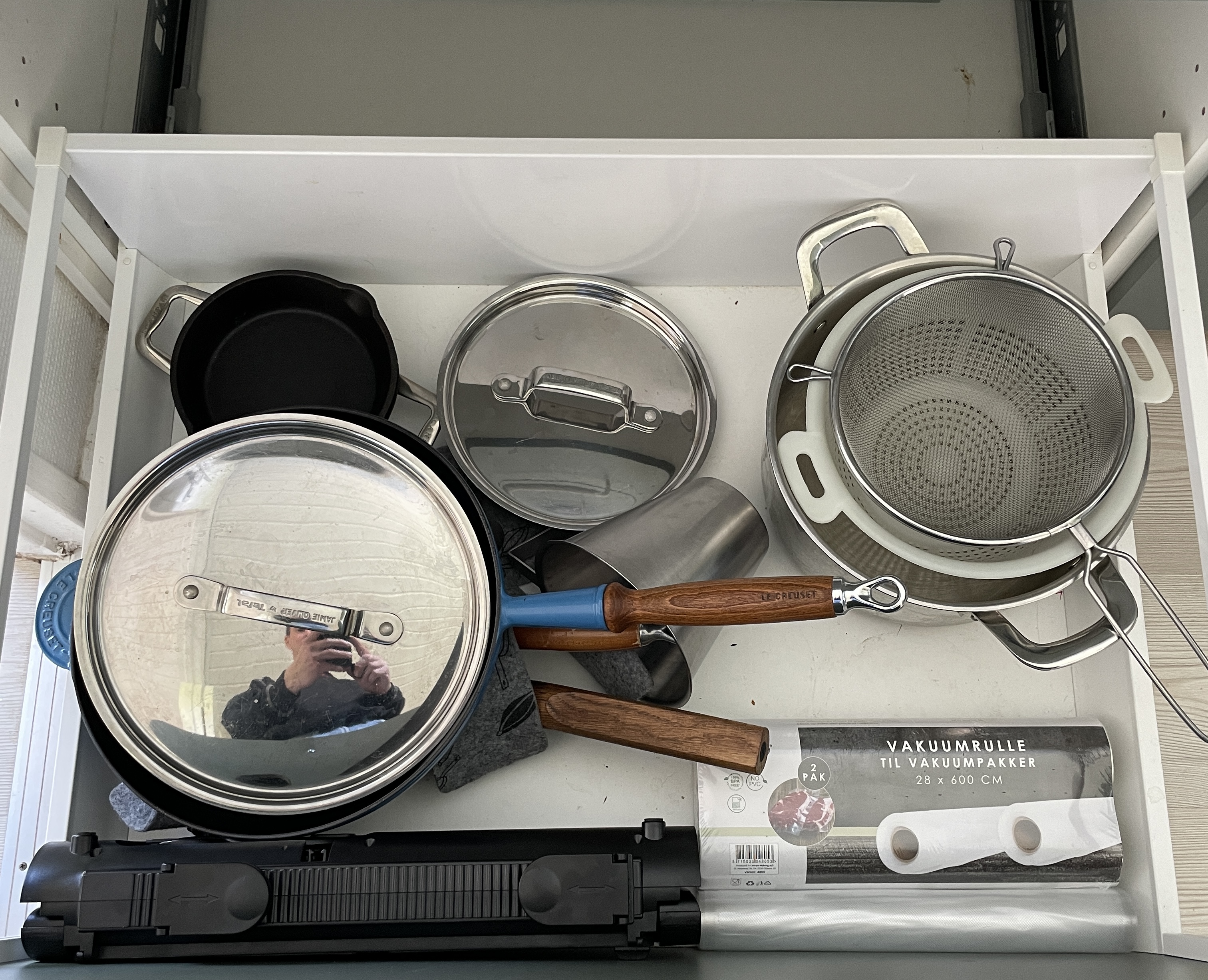 Lid holder for IKEA Metod kitchen