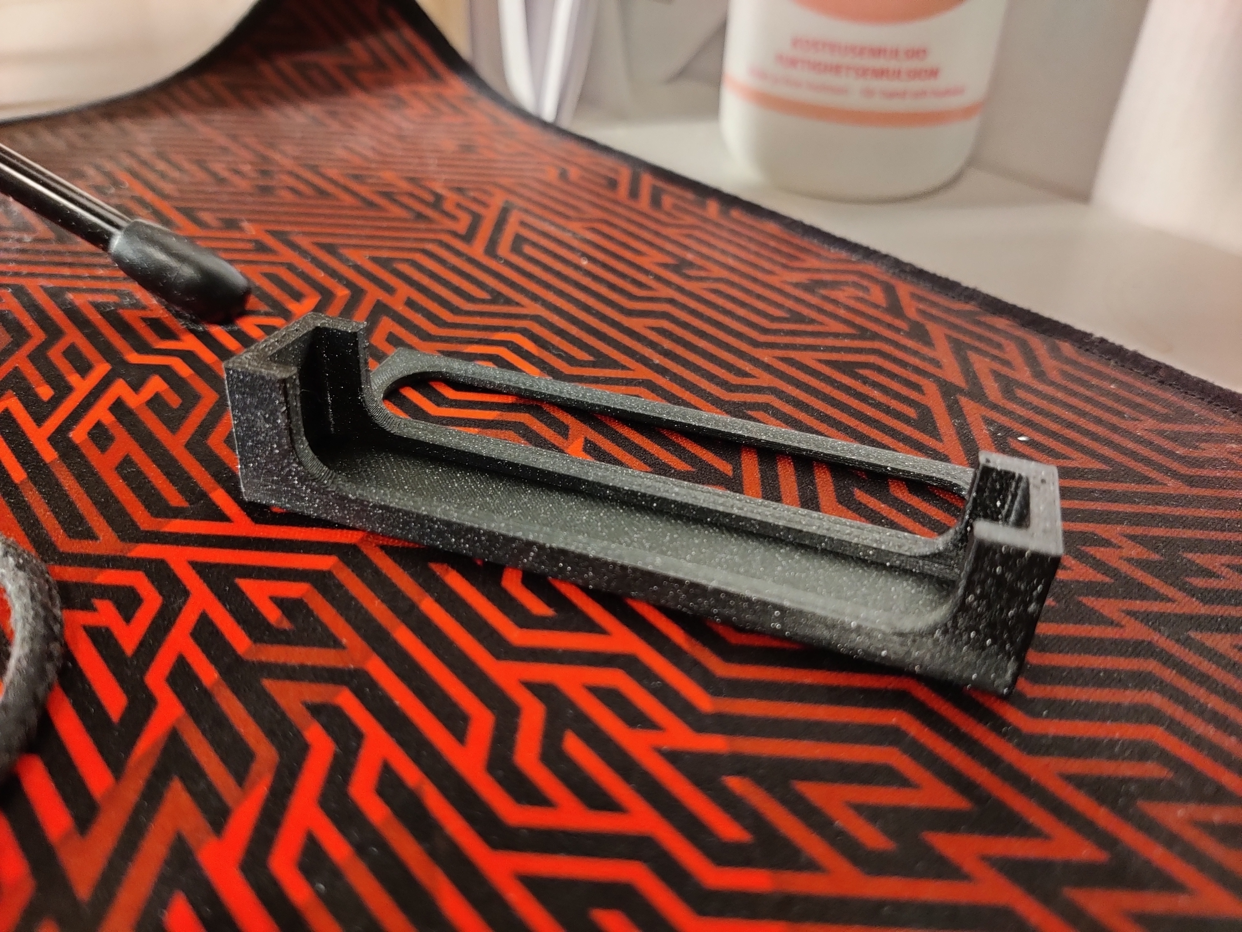 OnePlus Nord stand