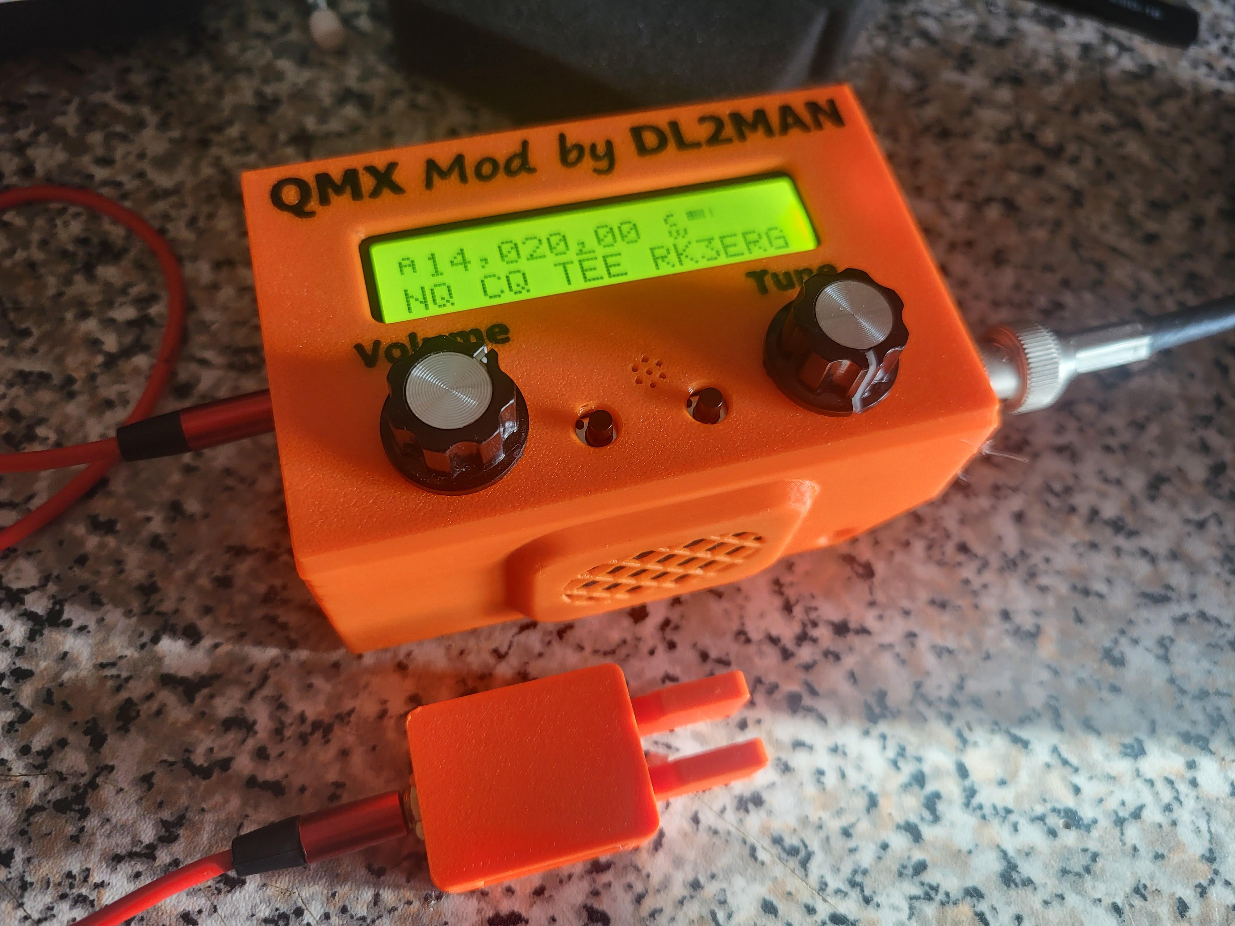 QMX housing for Baofeng batteries with speaker
