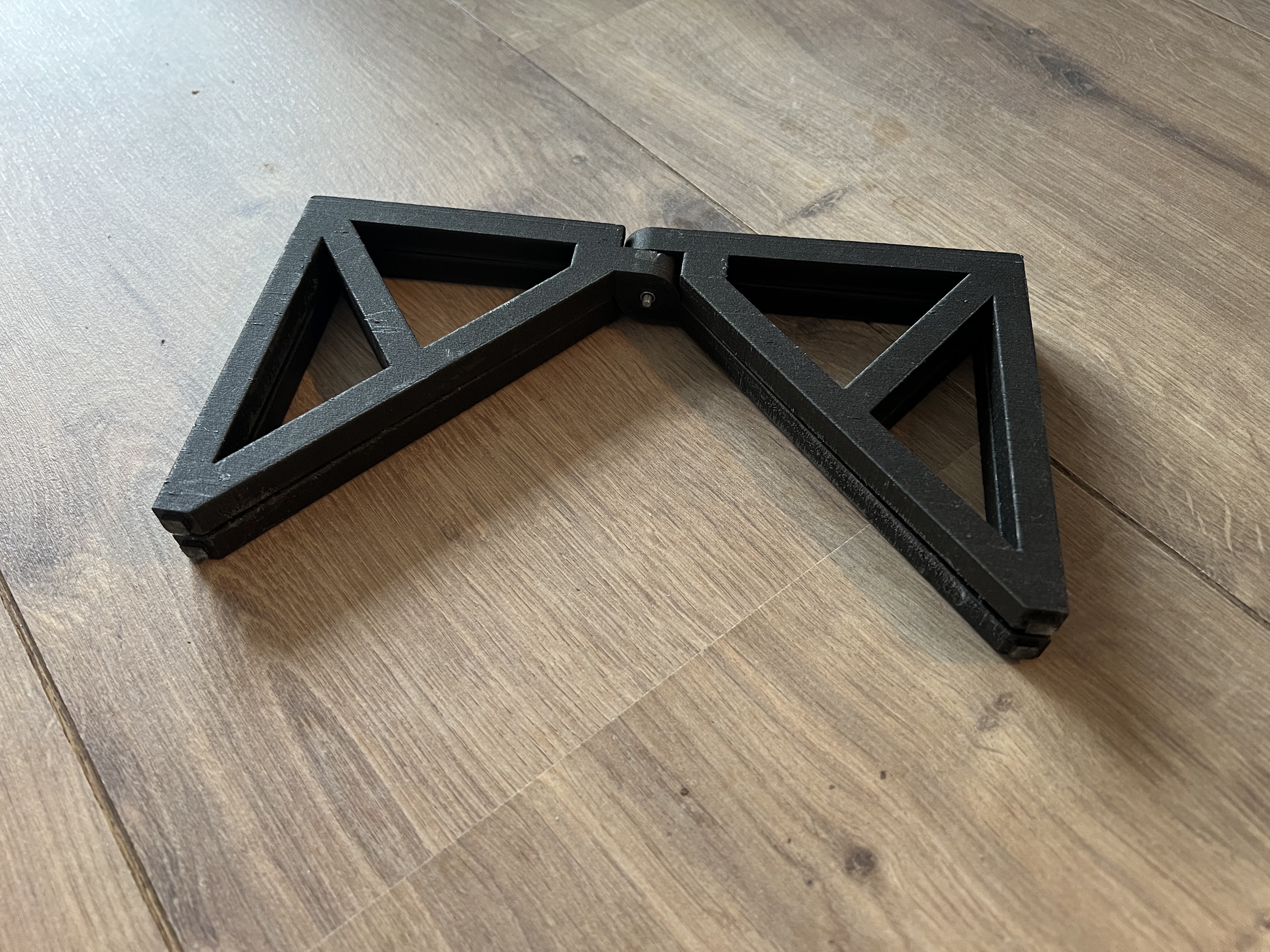 Miniatura 2 do modelo 3D Foldable Laptop Stand V2