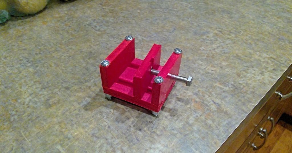 Tripod Rifle Clamp "Pig Saddle" by RustyNutsDesigns Download free