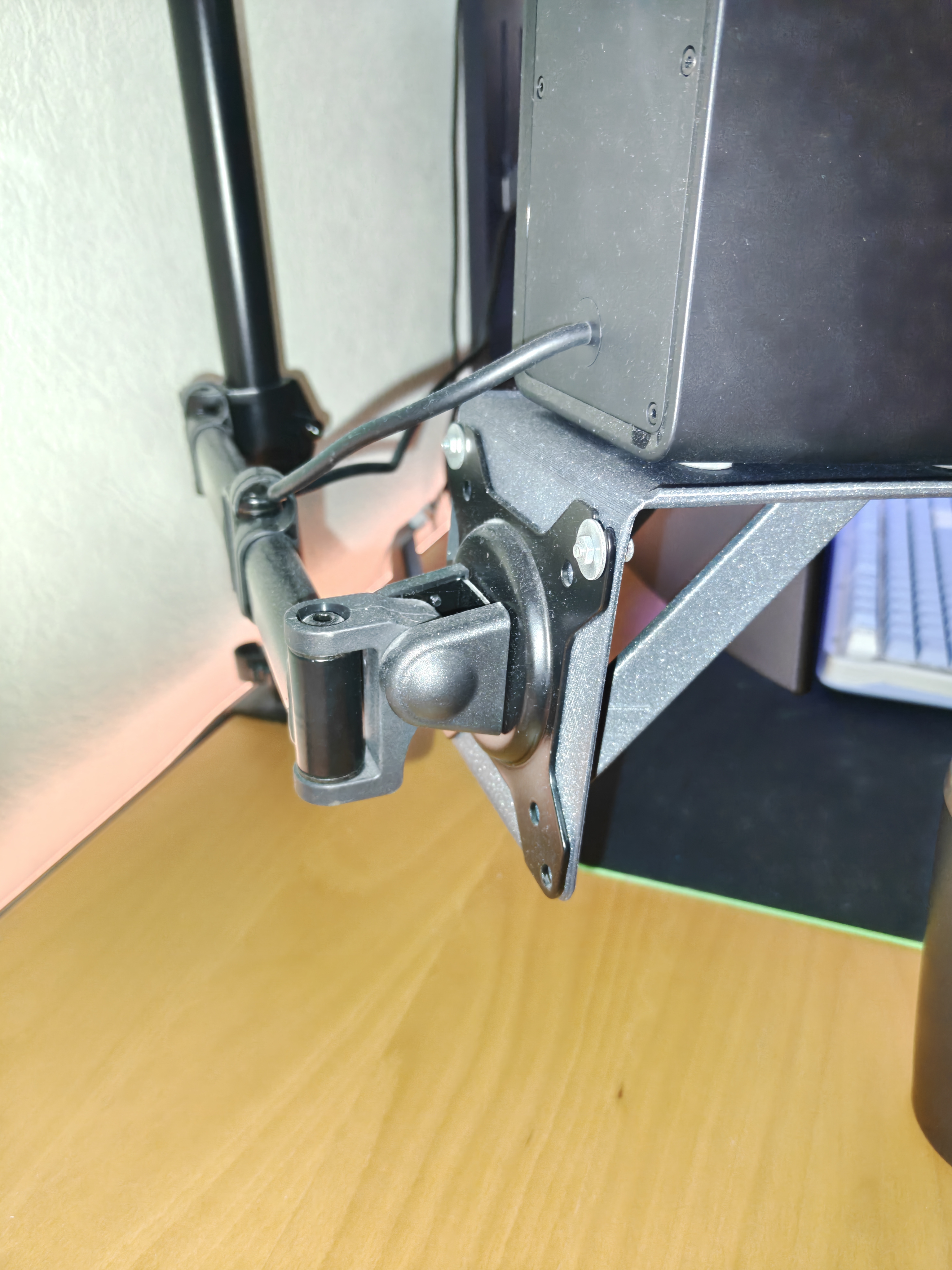 Edifier QR30 VESA support bracket — miniatura 4
