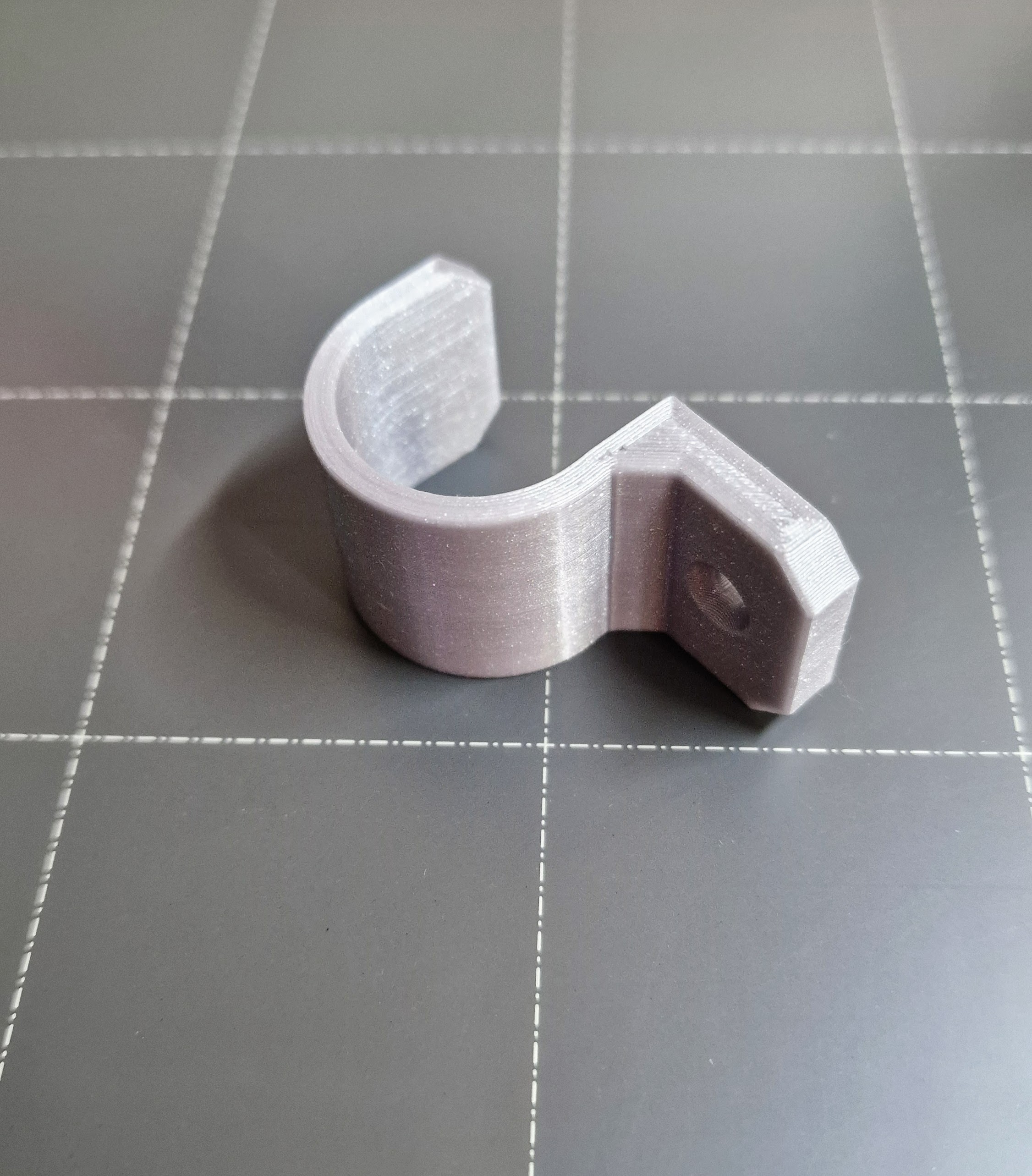 Cable hose clip