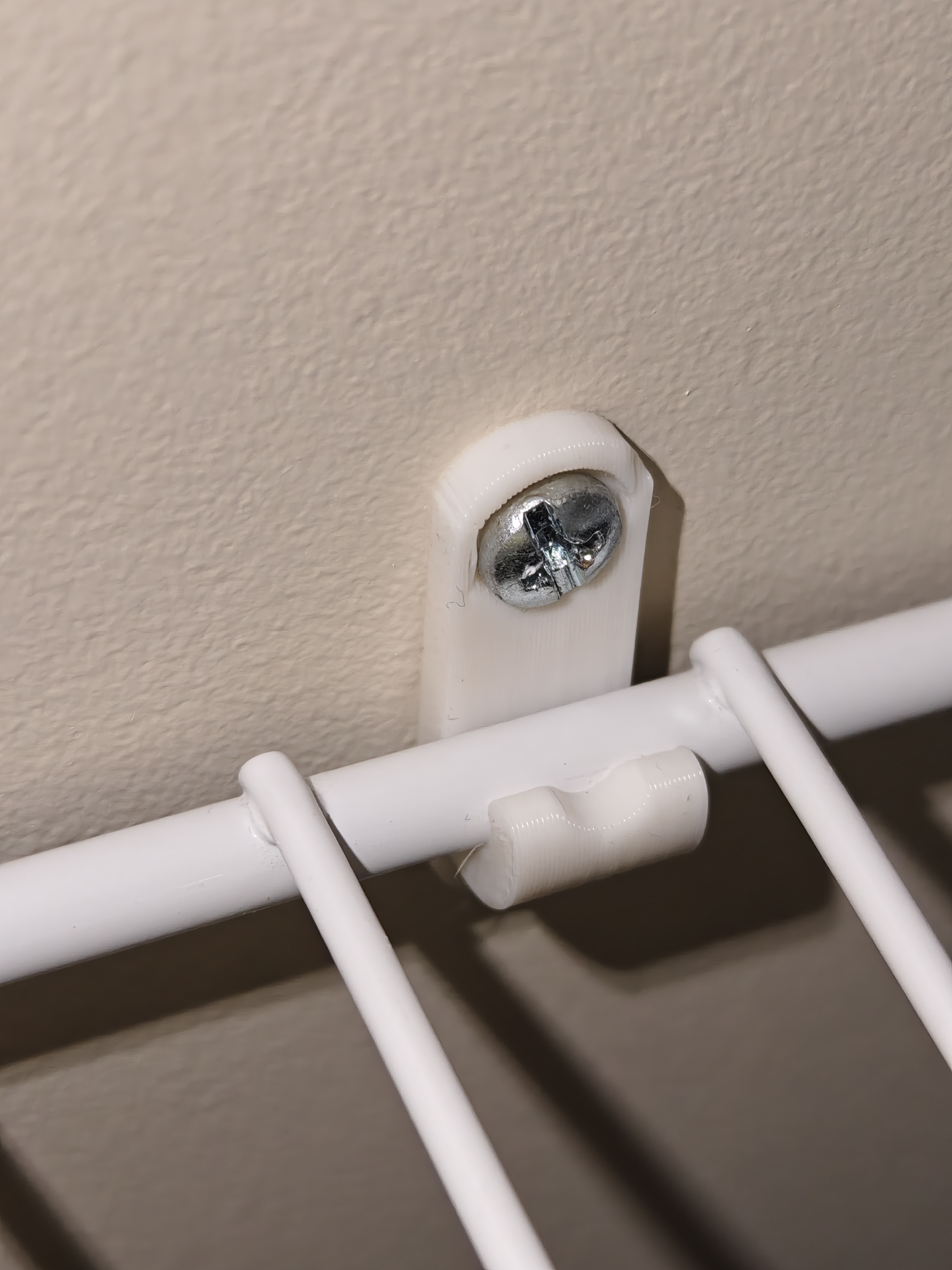wire shelves mounting drywall back clips by Leo DIY Download free STL