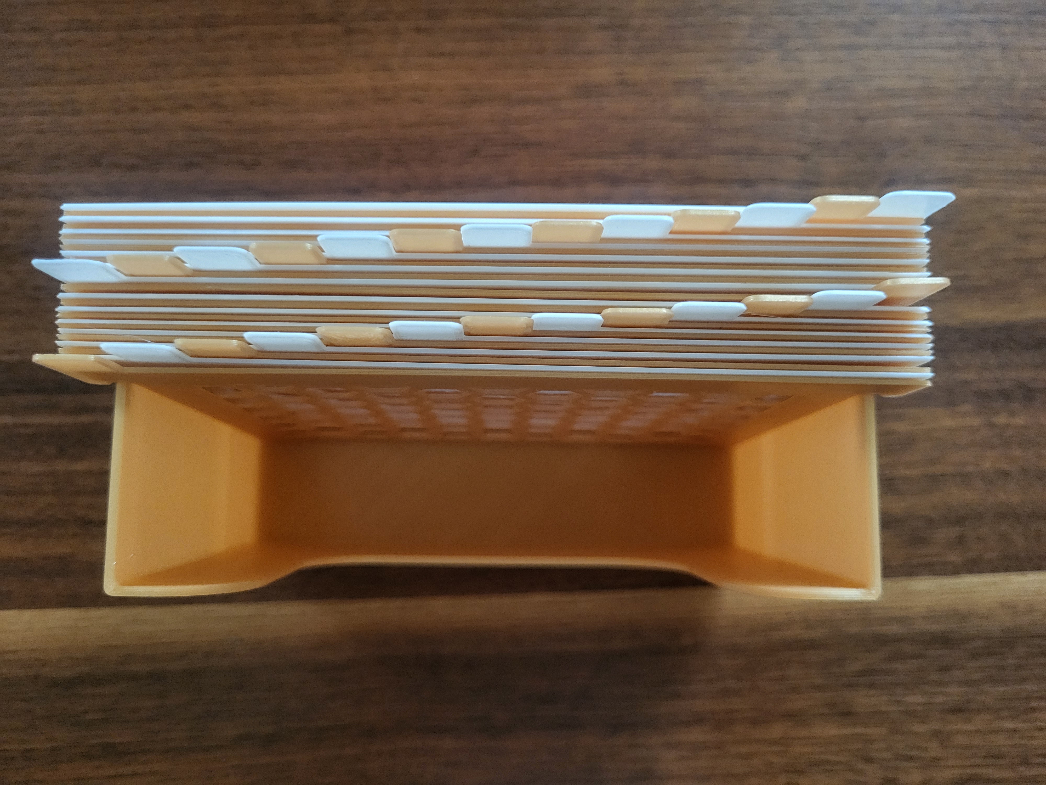 Miniatura 4 do modelo 3D Register box with 13/26 sheets