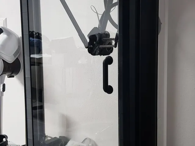 FLSun V400 enclosure door