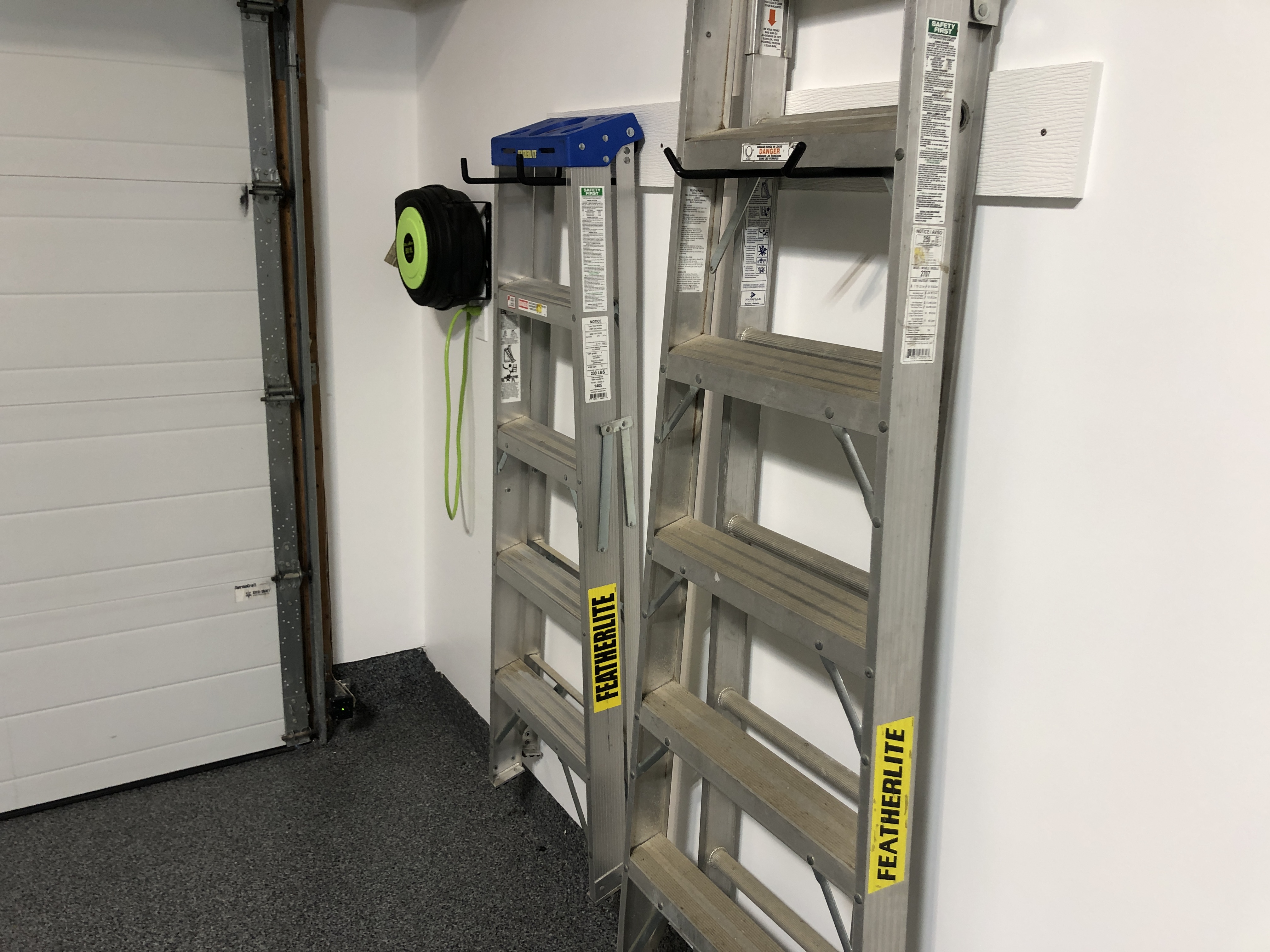 Ladder hangar — miniatura 4