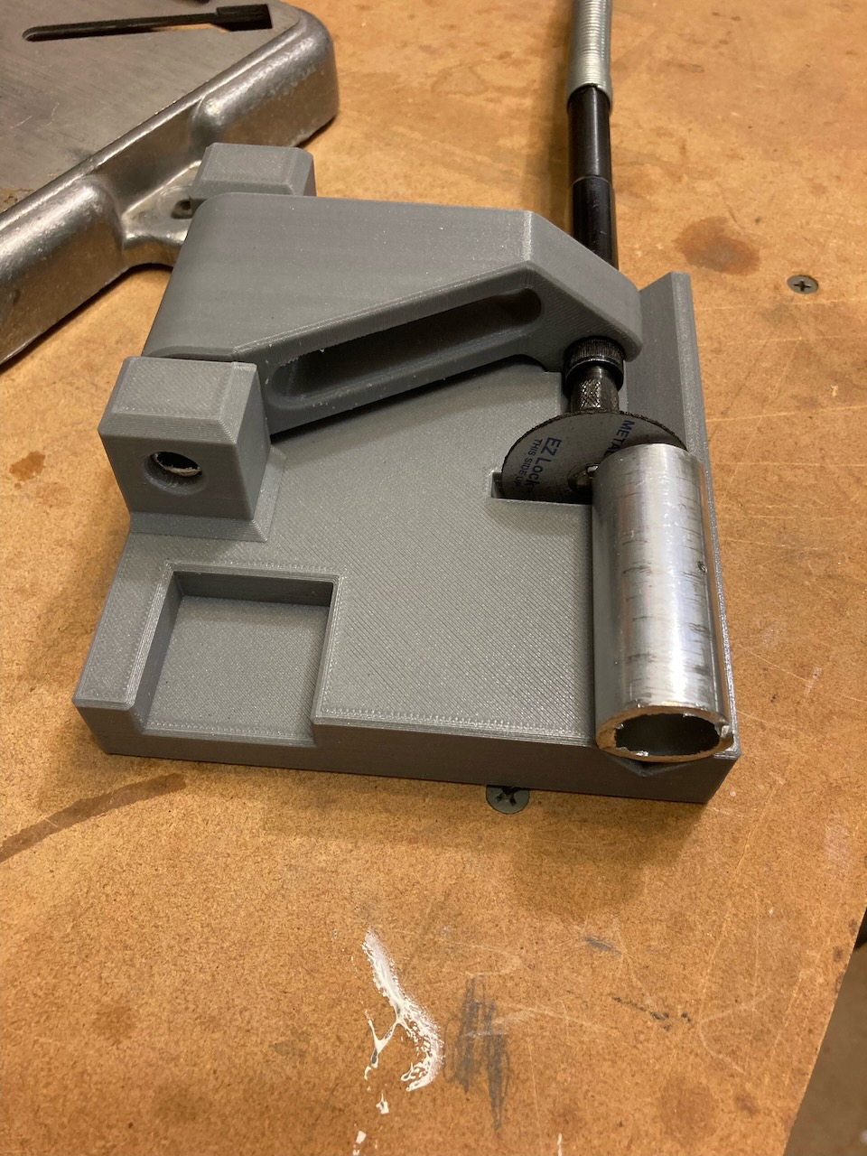 Rod and Tube Cutter for Original Dremel Flexishaft by treyd Download