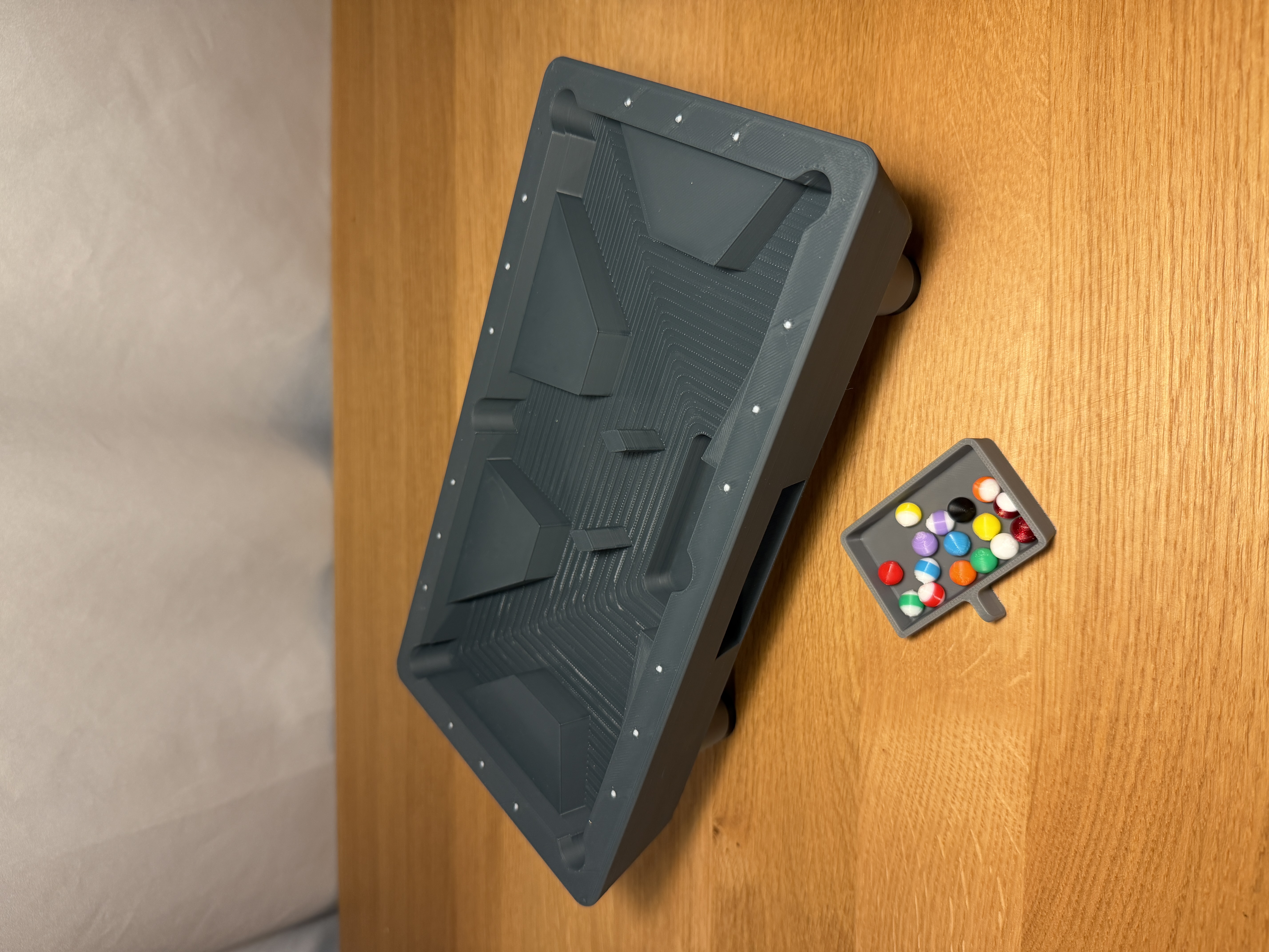 Miniatura 5 do modelo 3D Mini Tabletop Pool Table