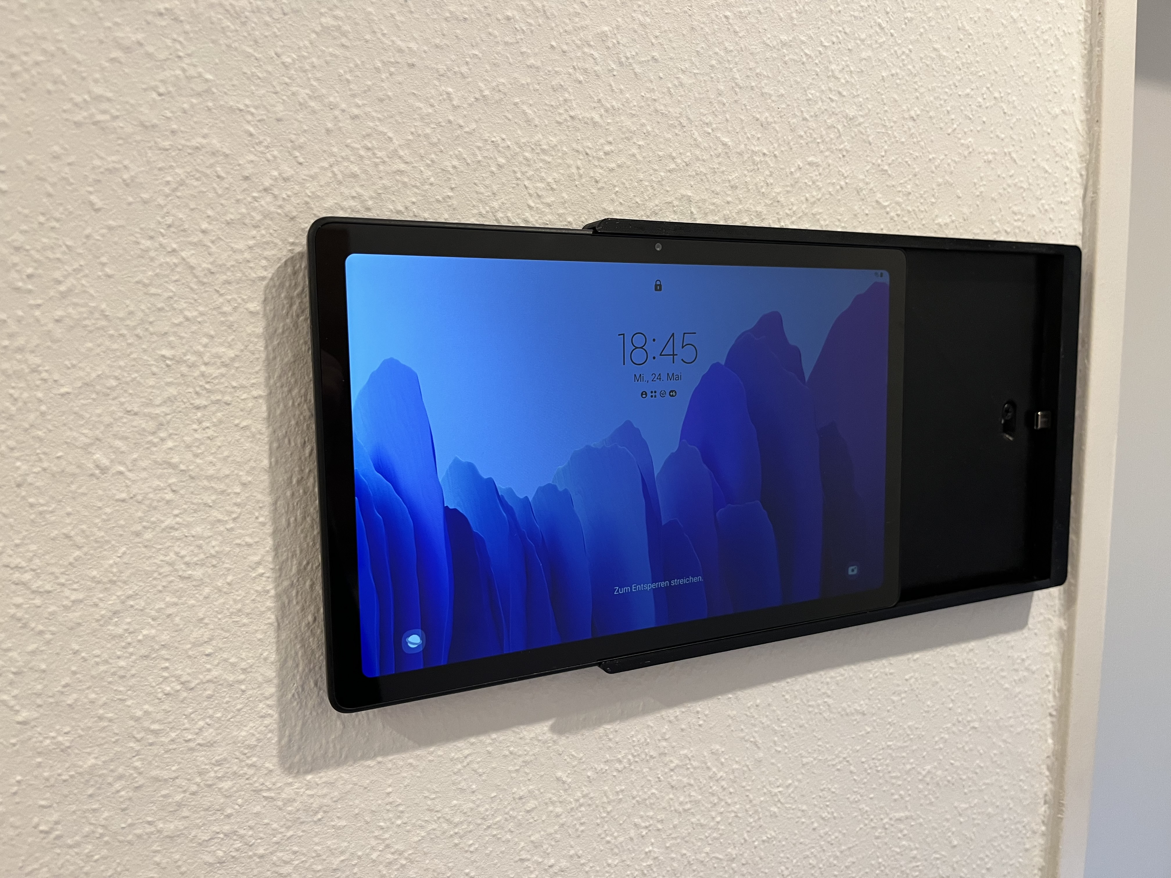 Miniatura 4 do modelo 3D Galaxy Tab A7 Wallmount