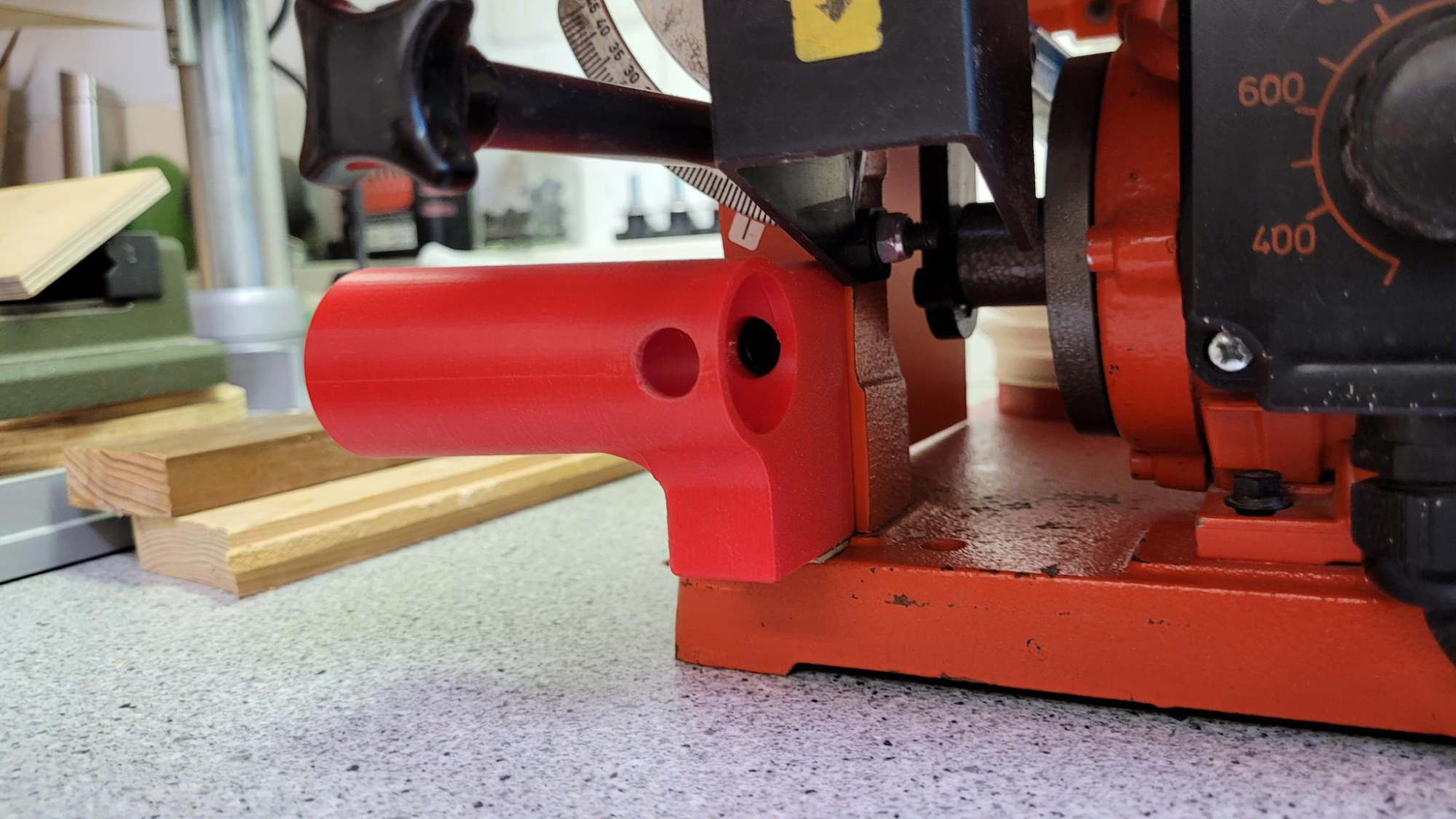 Hegner Multicut scroll saw dust extraction connection spare part by