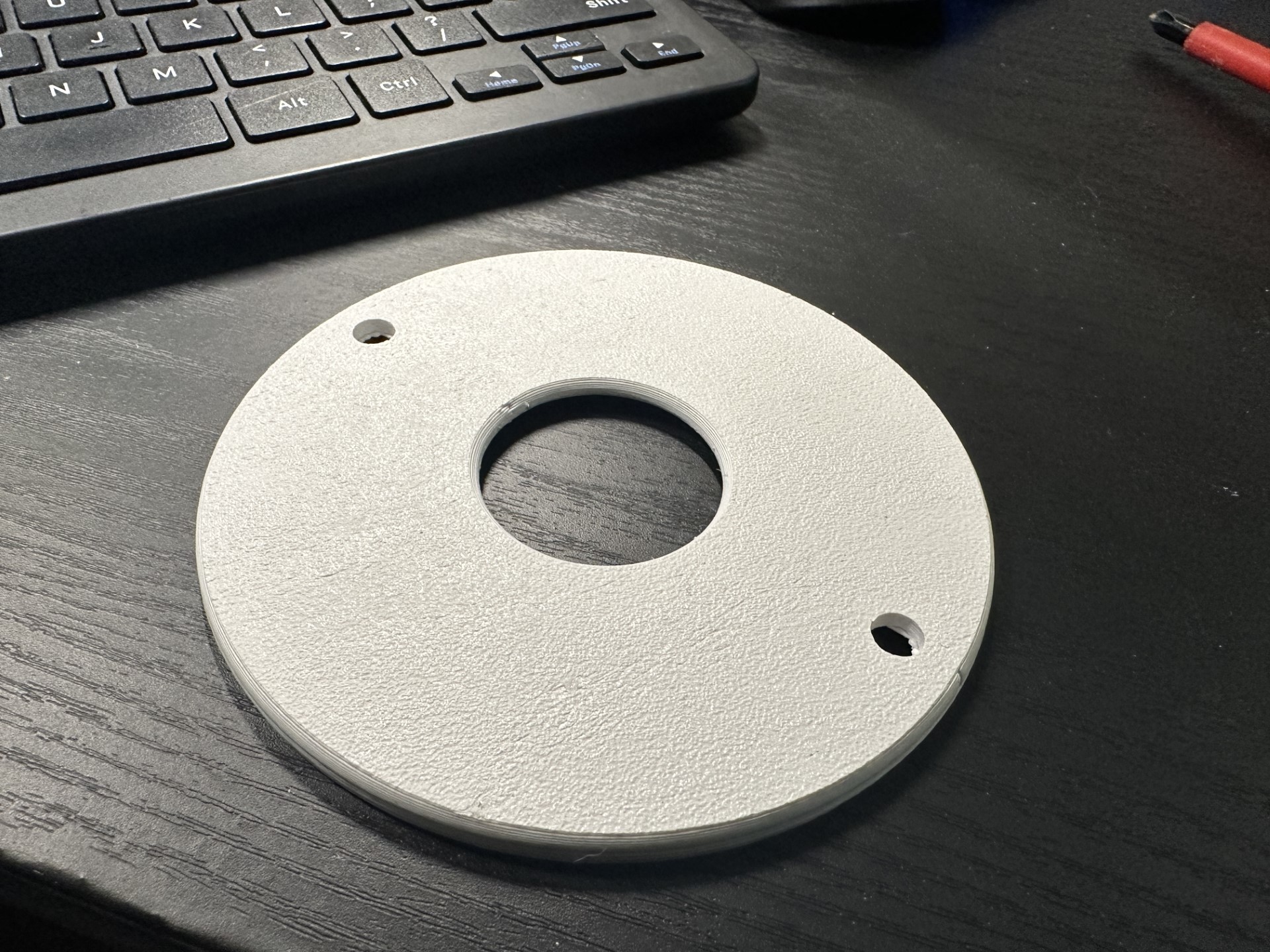 Cover for Leviton 5059 Round Receptacle