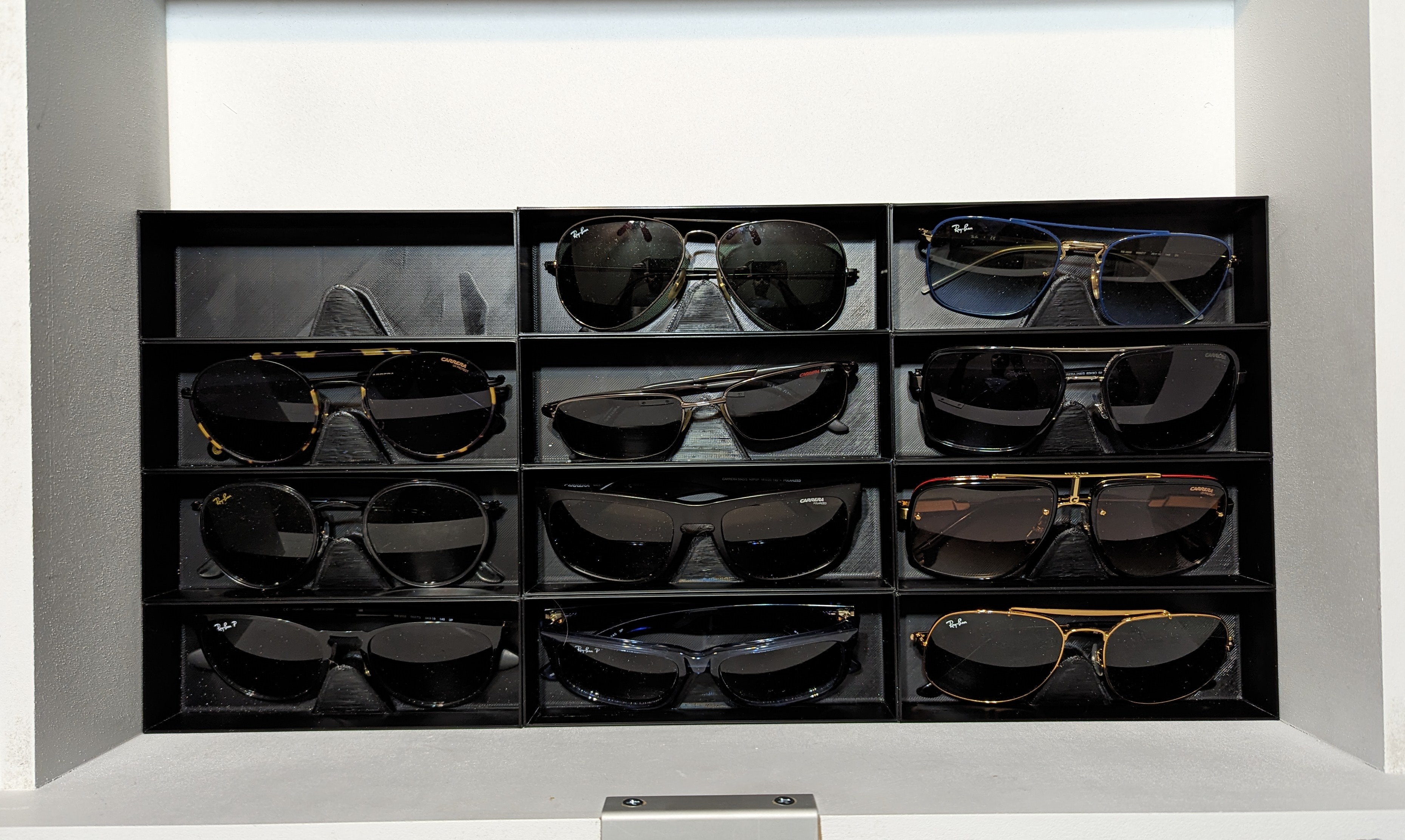 glasses organizer