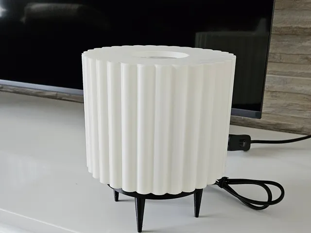 Cylindrical Scallop Shade Table Lamp