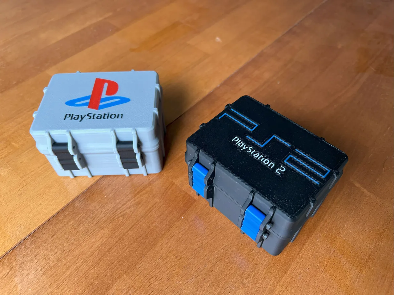 PlayStation 1 and 2 Memory Card Storage Box with Logo by Guybrush