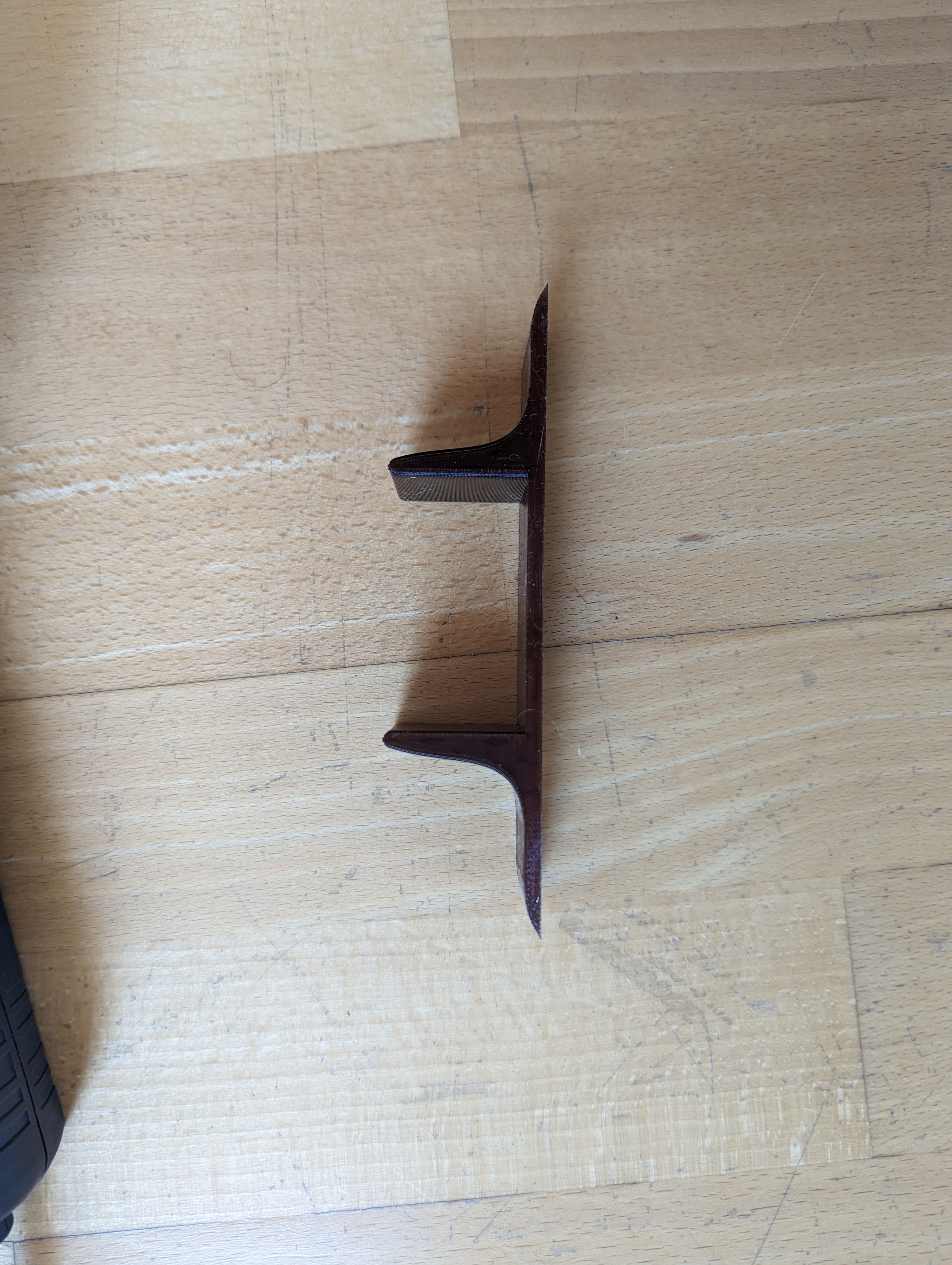 Legs for power strip