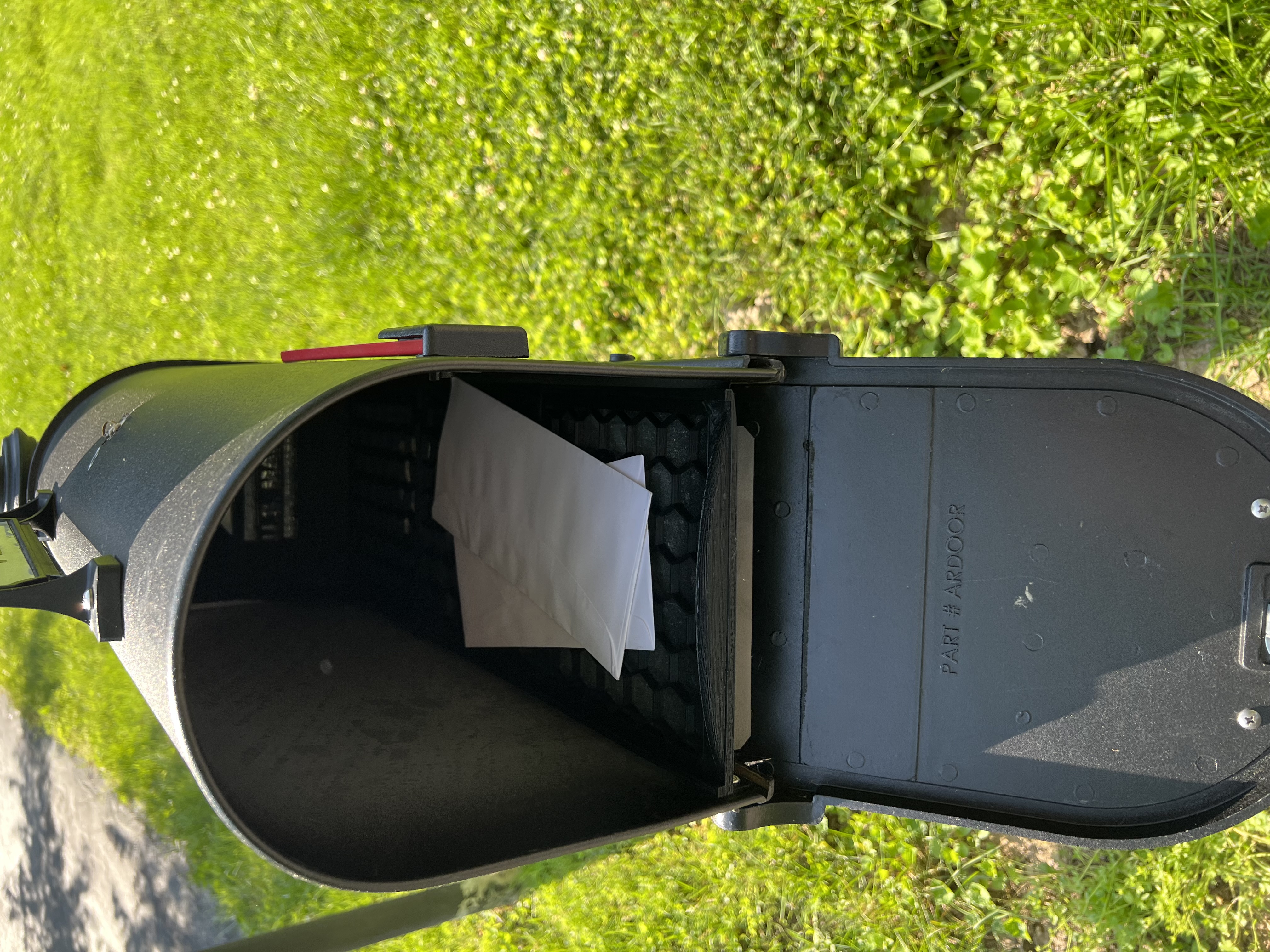 Mail box caddy