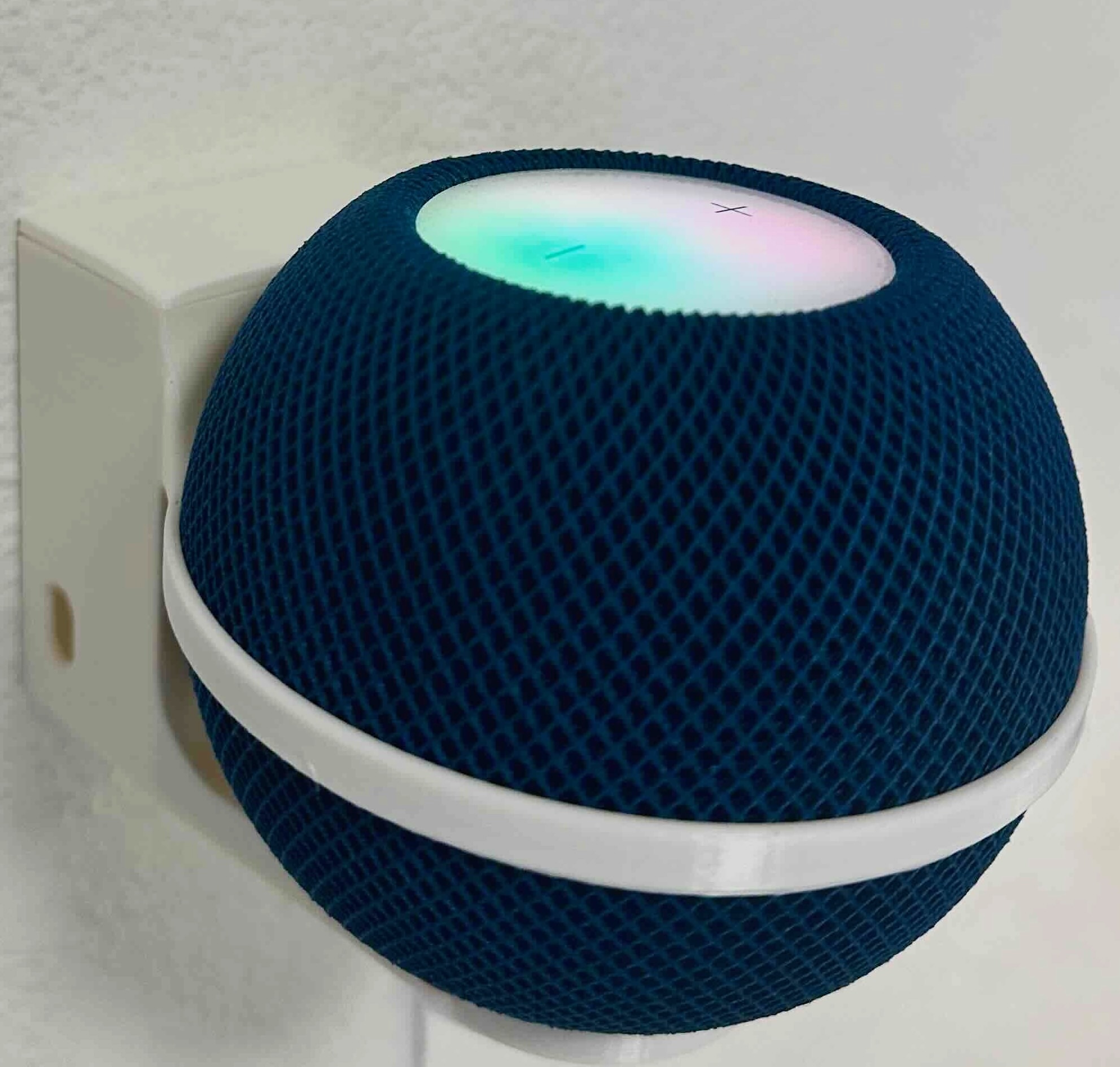Miniatura 3 do modelo 3D HomePod Mini Wall Mount (Basic Version) – Hidden Cable Holder