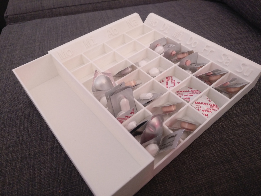Tabletten-Party / Drug tablett
