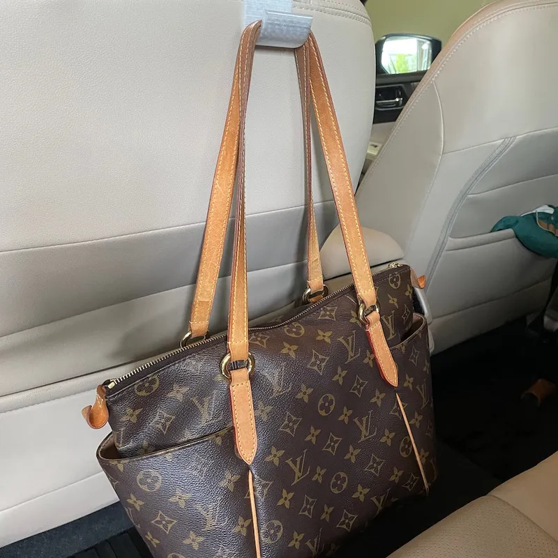 Louis Vuitton Totally PM review 