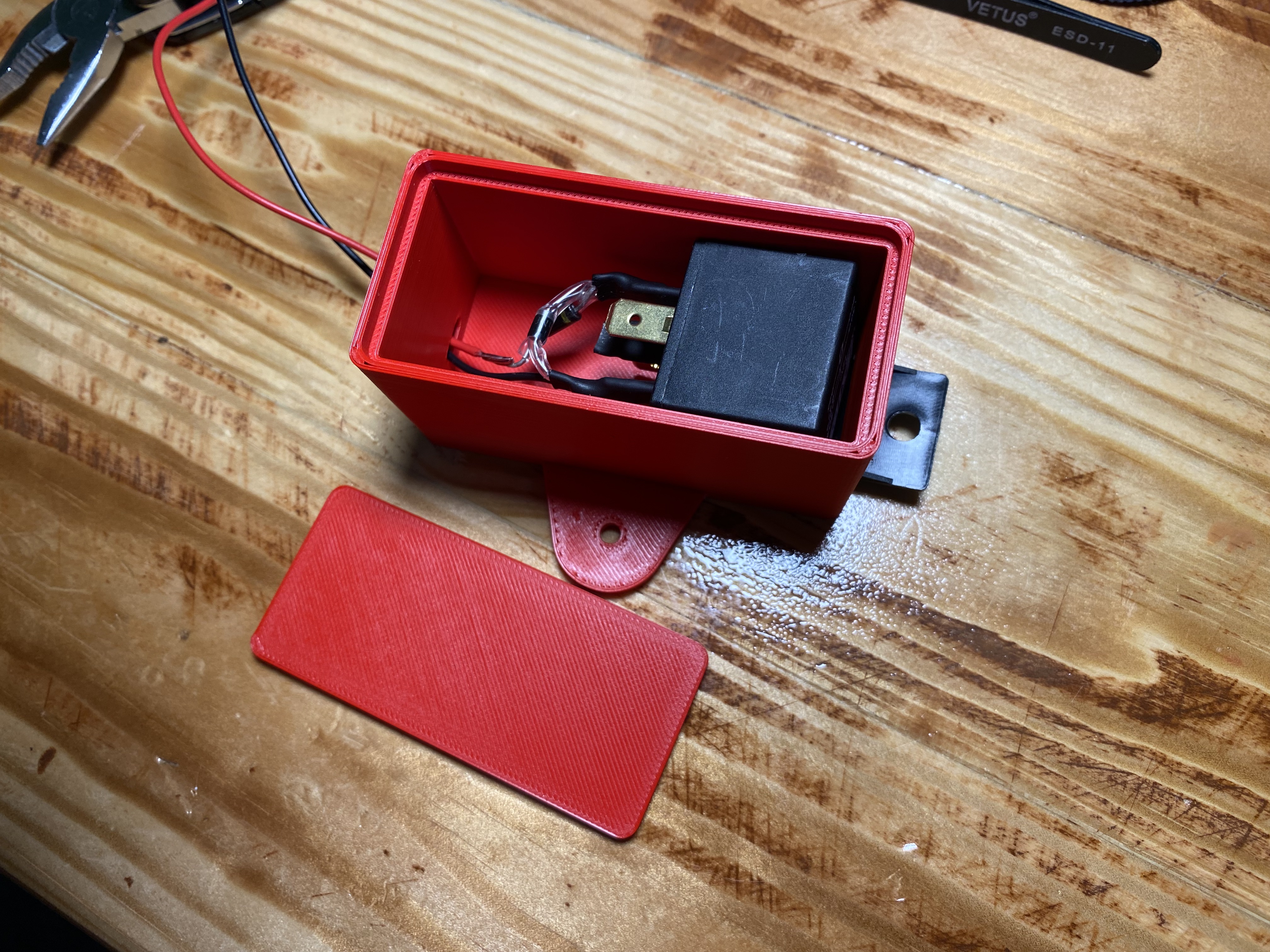 Case for relay automotive 12V