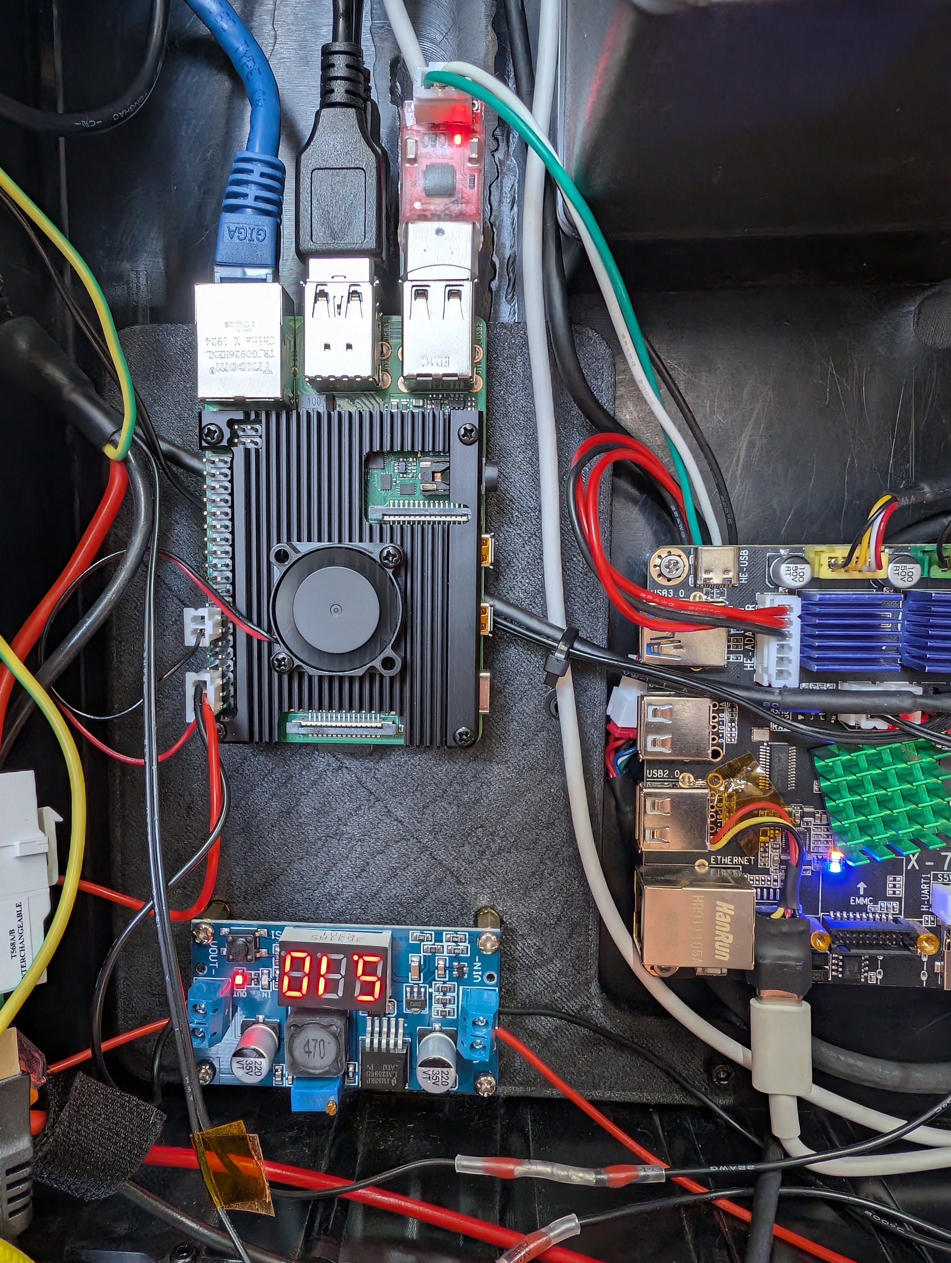 Raspberry Pi (or other board) Internal Mount for Qidi Plus4