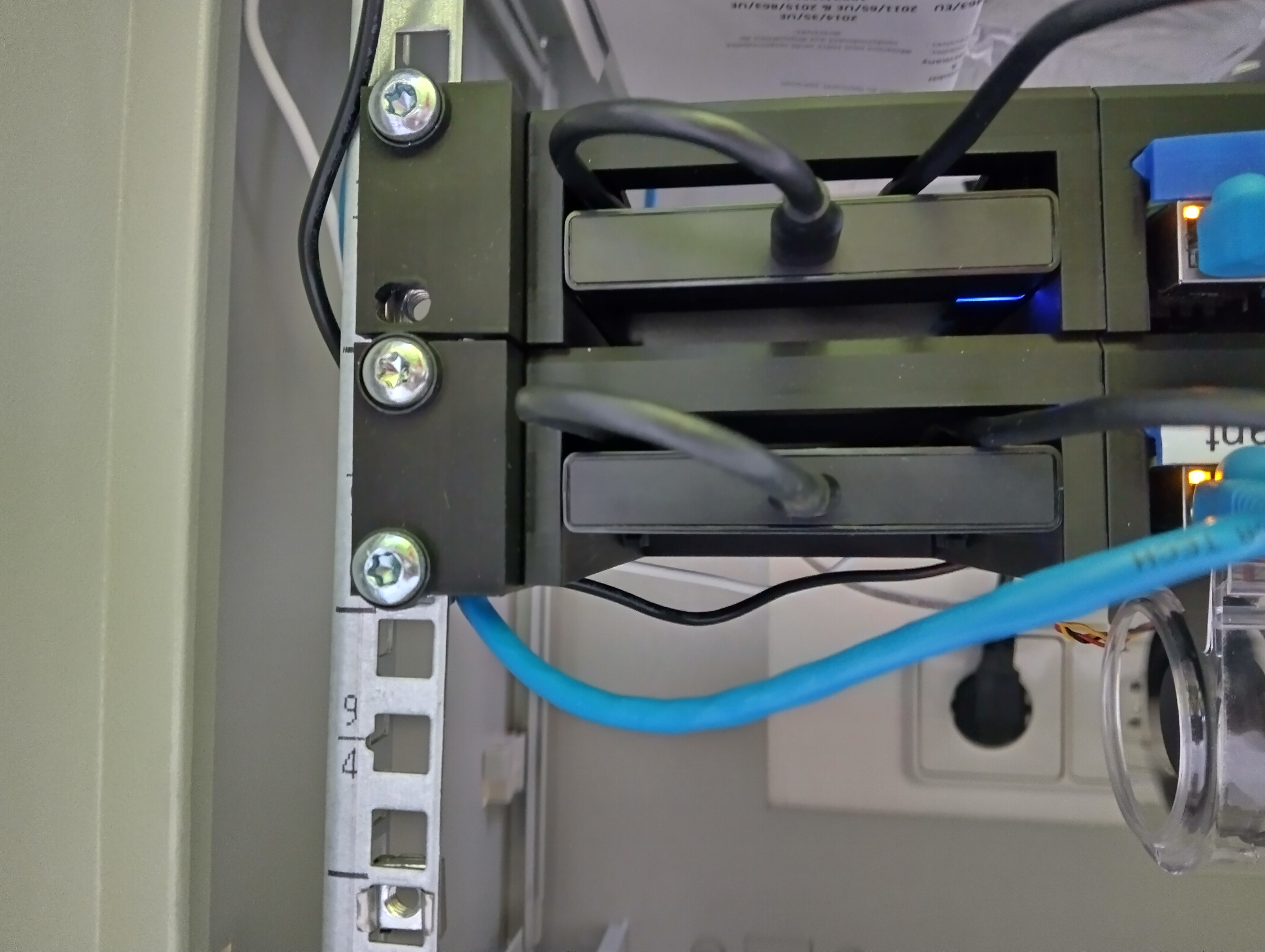 HDD/SSD Gehäuse Halter für 19 Zoll System