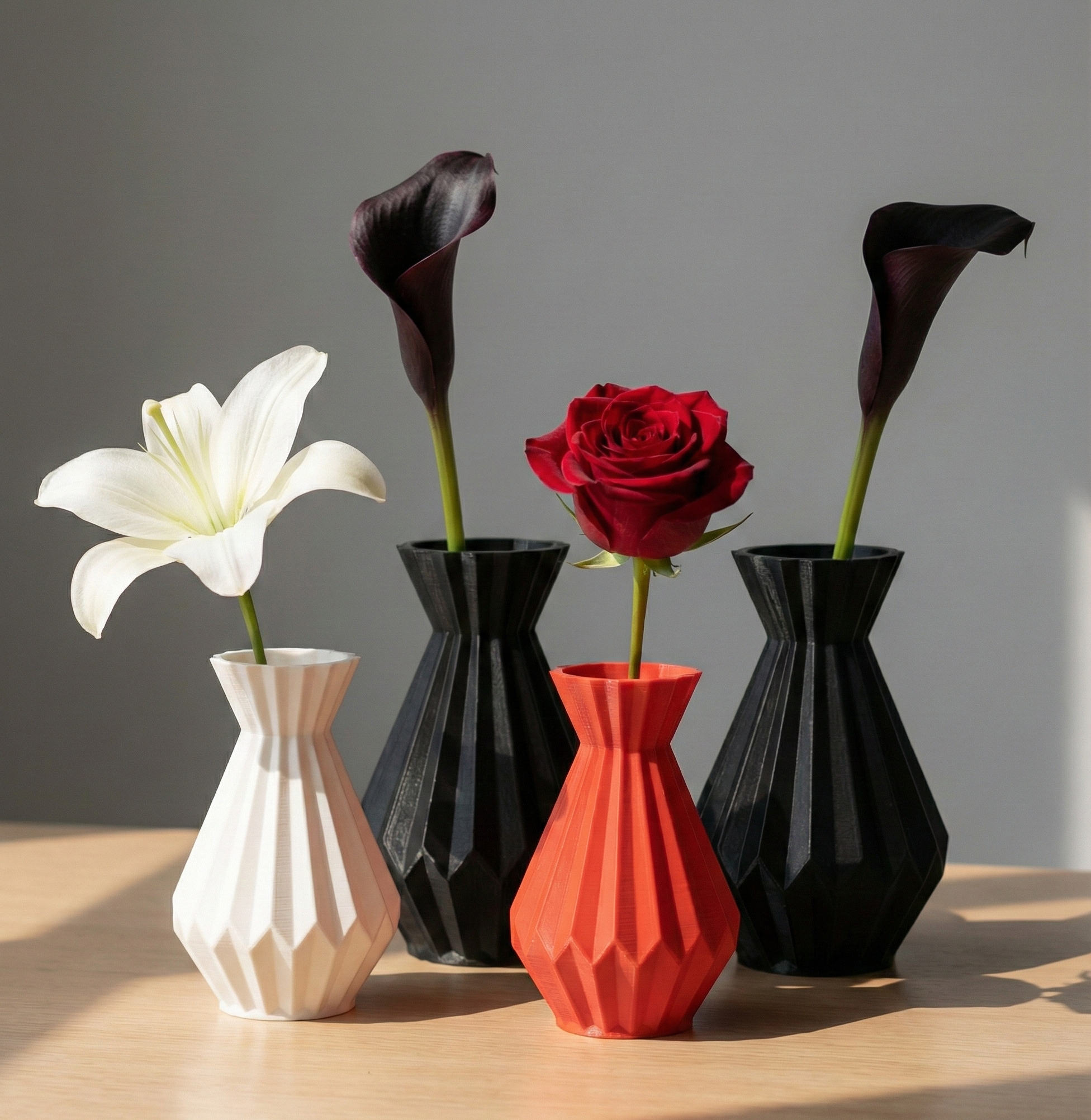 "KAMI" - Minimalistic Origami Vase