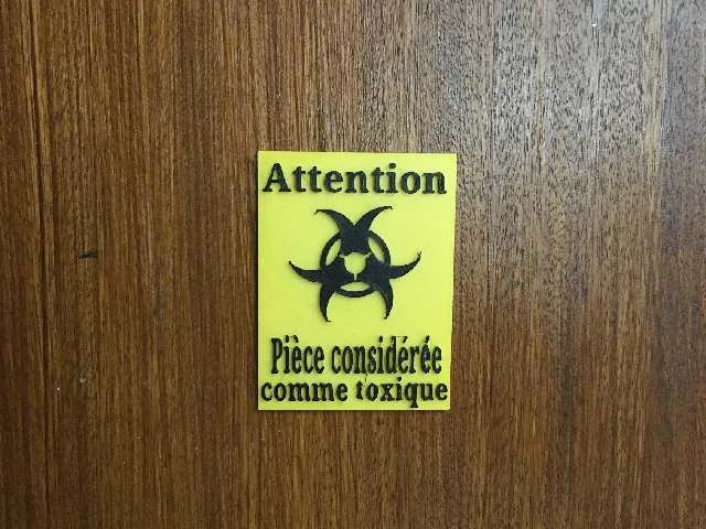 ATTENTION_Toxique