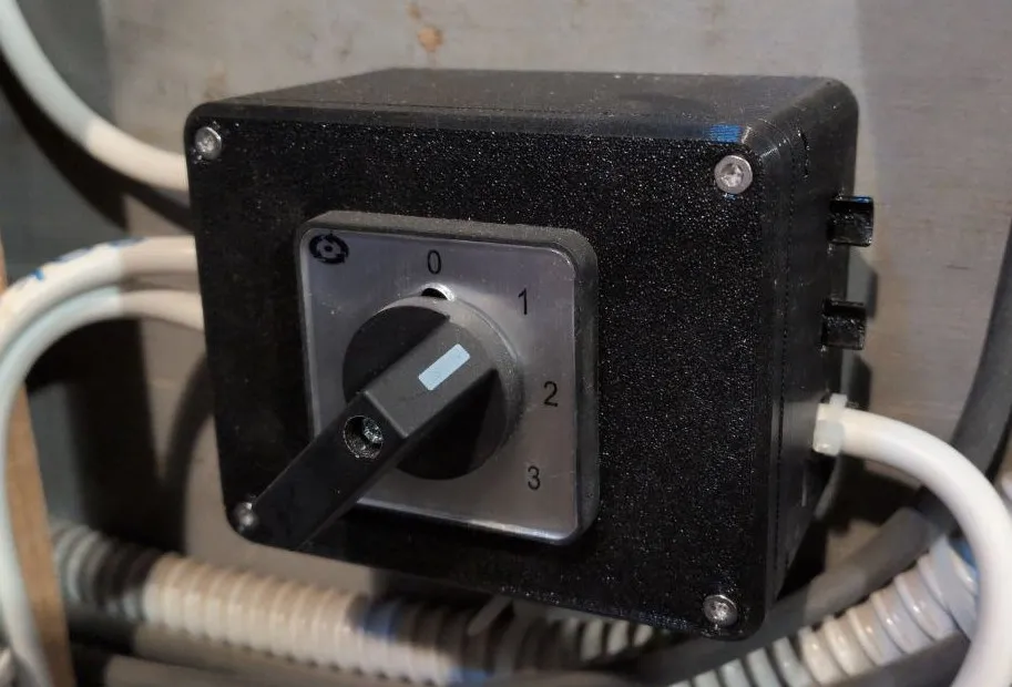 Rotary switch LW26-20 wall case by mjok | Download free STL model