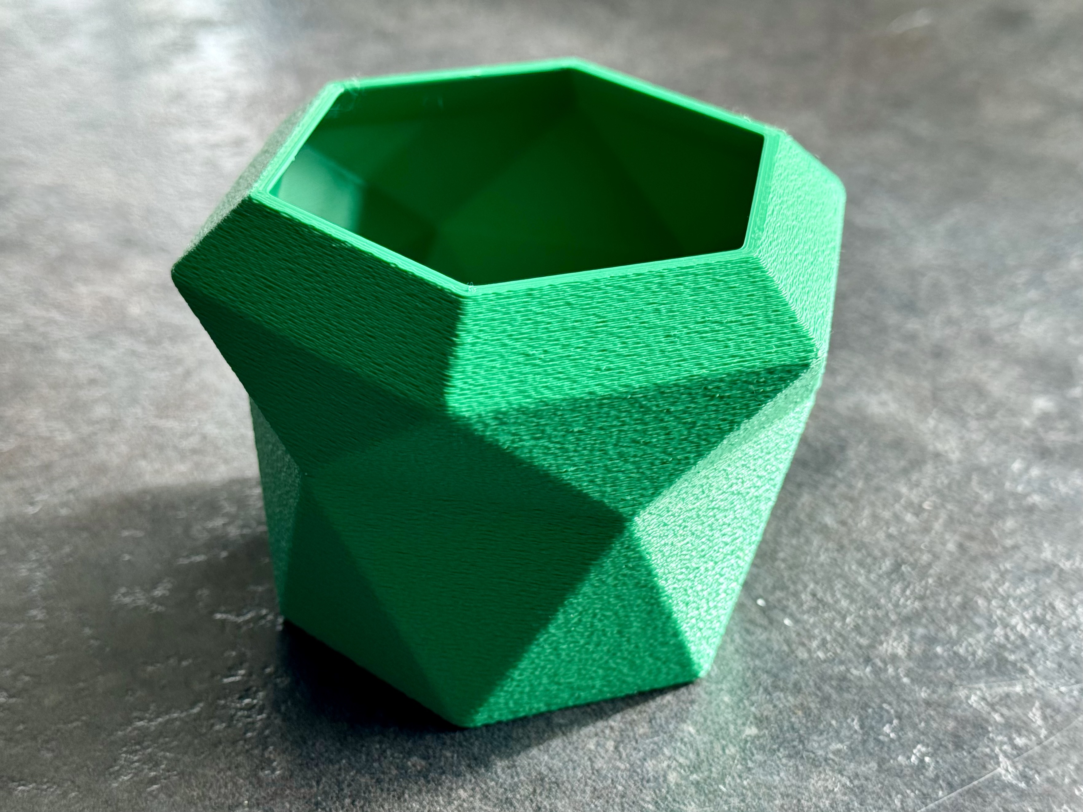 Small Hexagonal Plant Pot — miniatura 2
