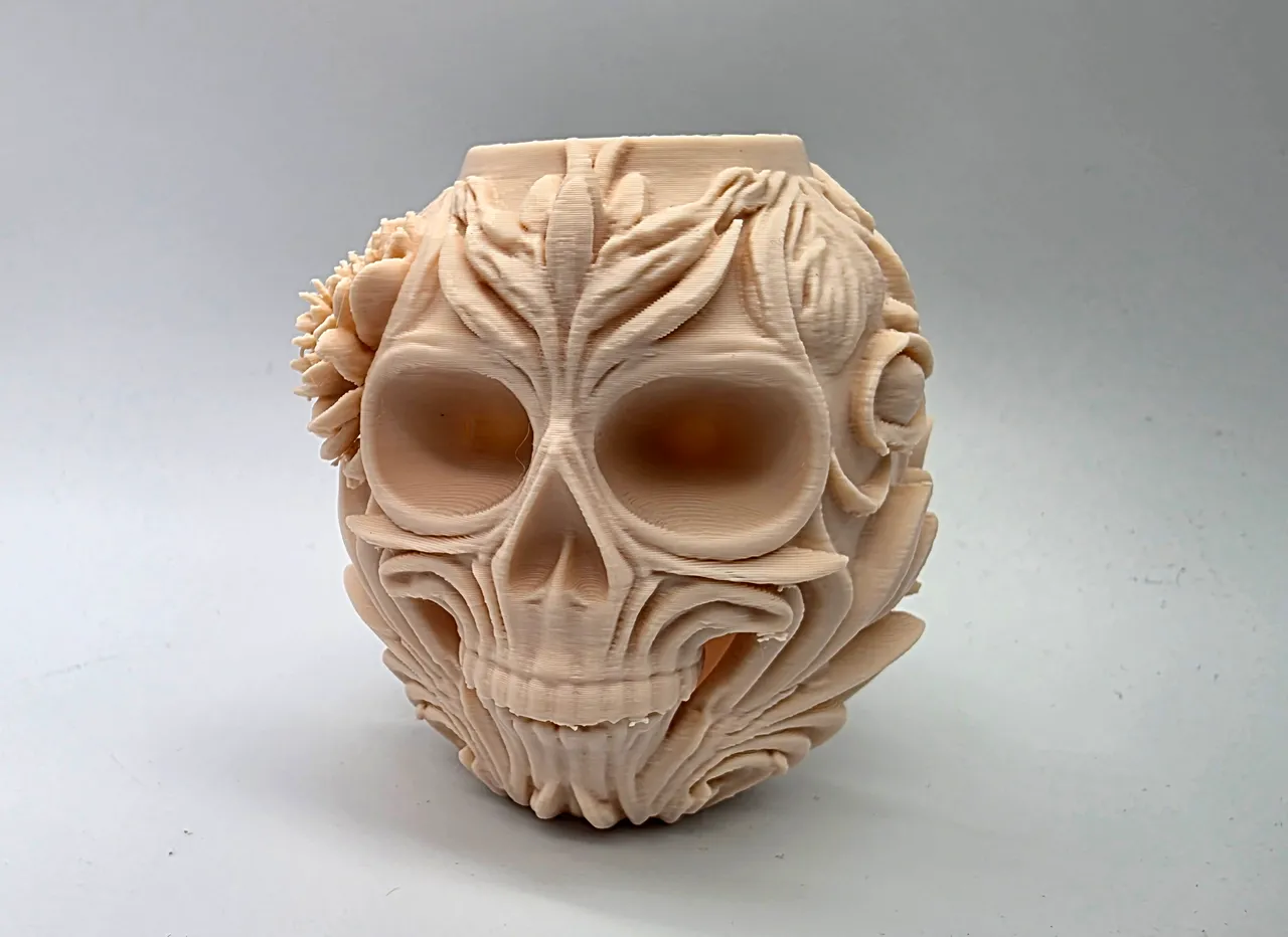 Floral Skull Vase by Triple G Workshop | Download free STL model