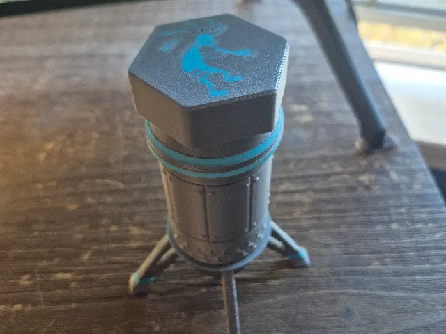 Spice shaker