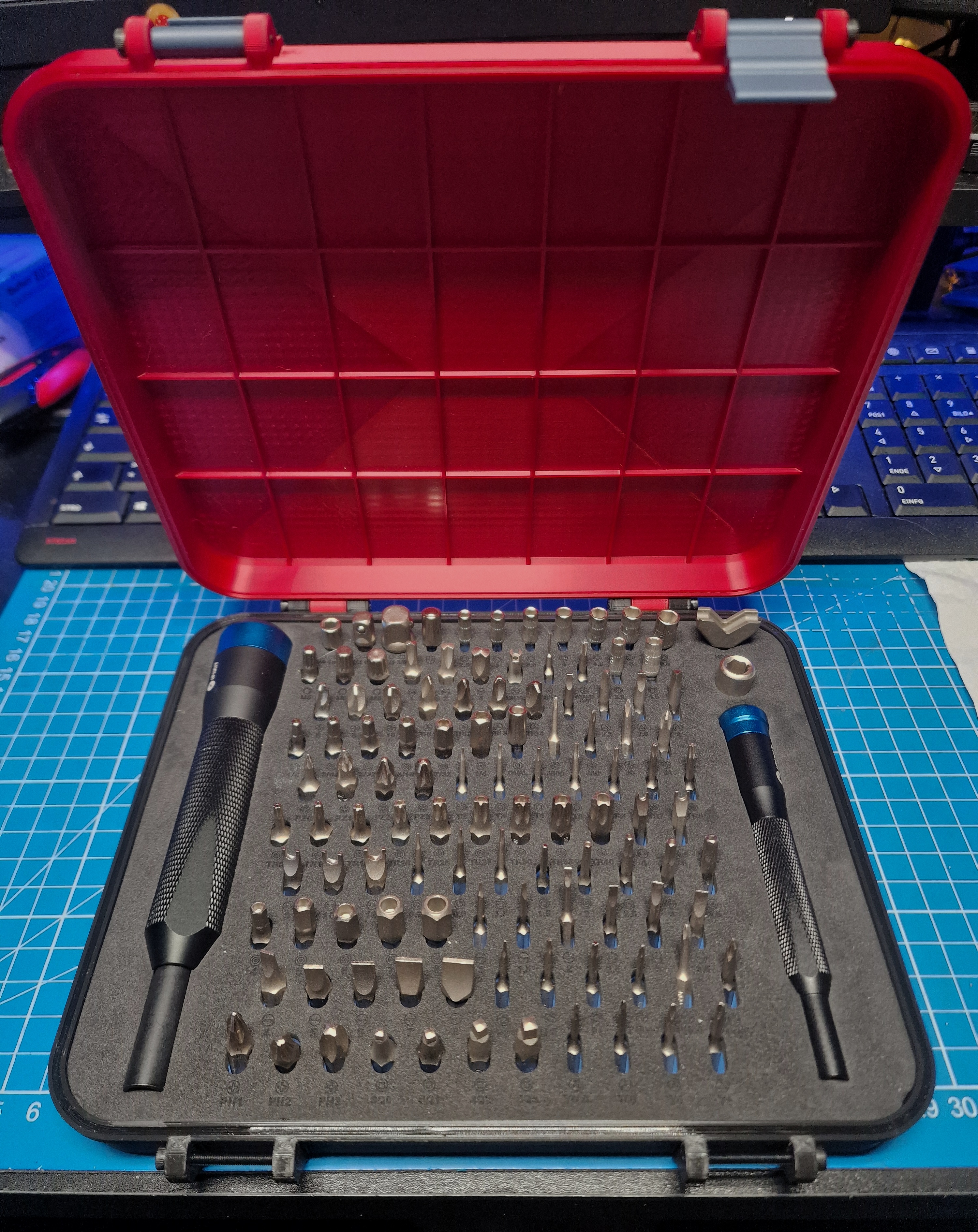 iFixit Manta set Rugged Box