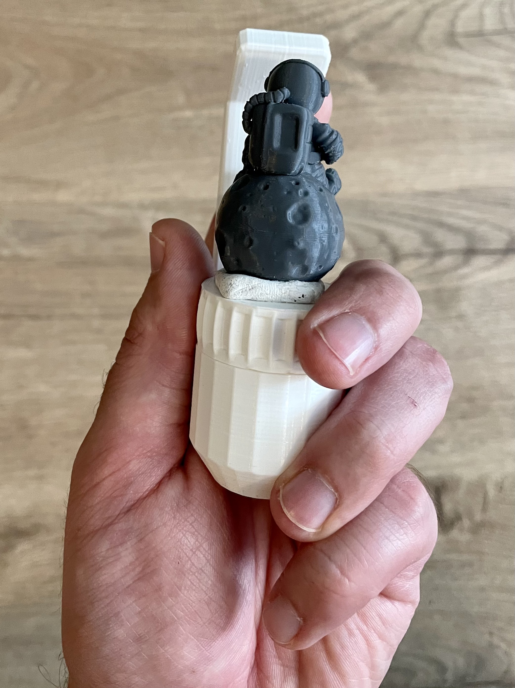 Miniature painting handle by spas bilyarski download free stl model